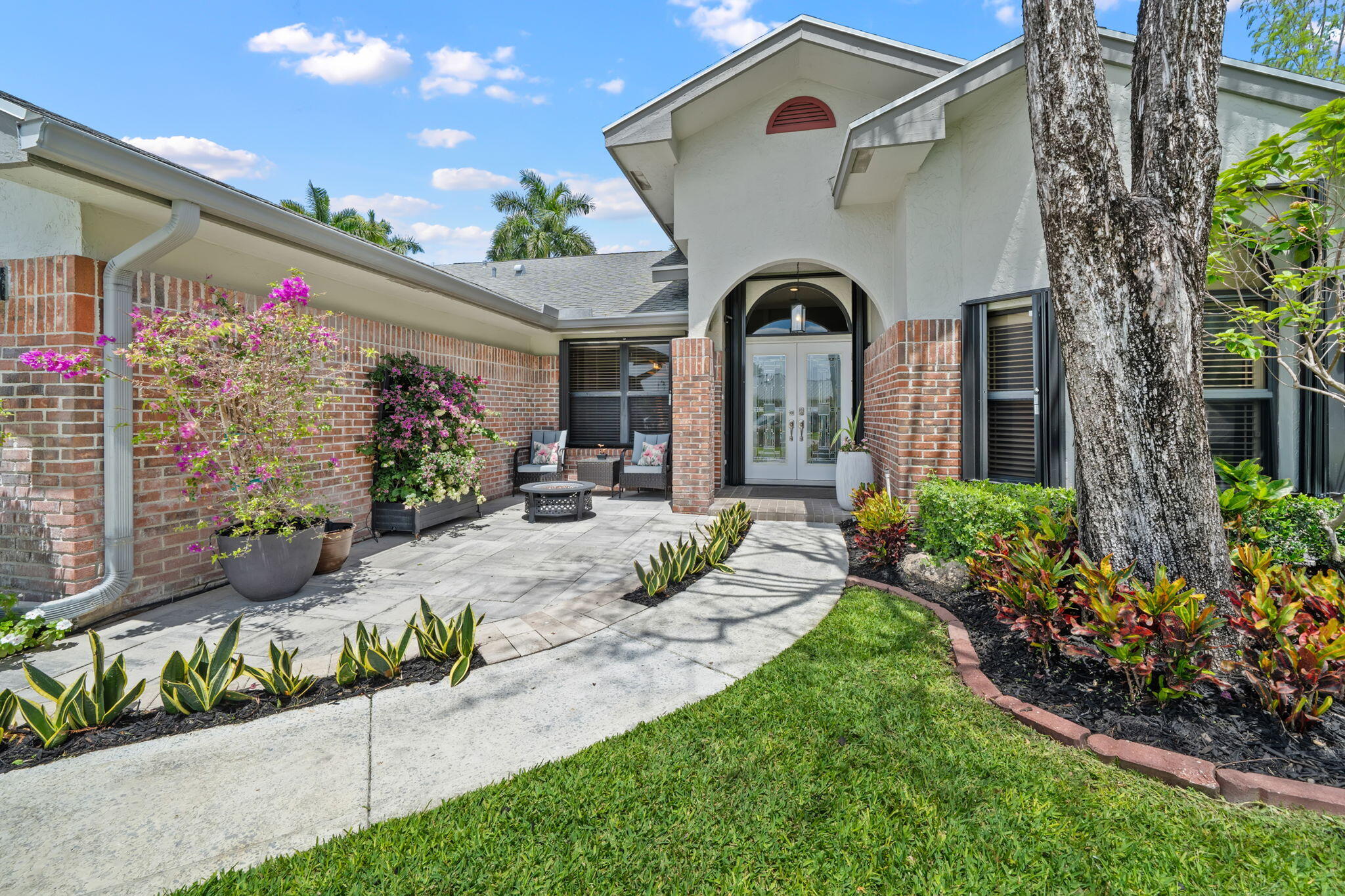 1540 Farmington Court
