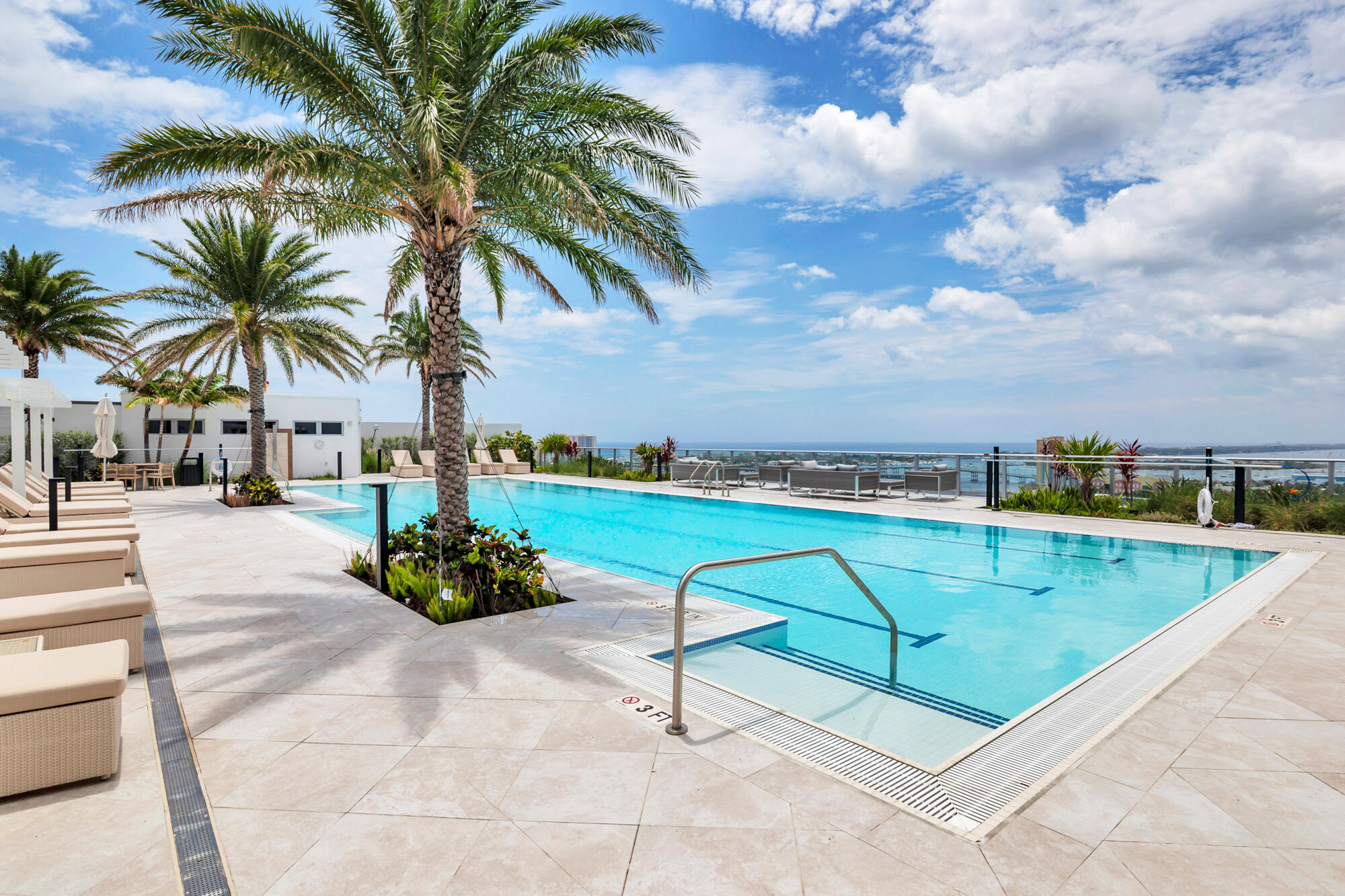 220 Lake Shore Drive