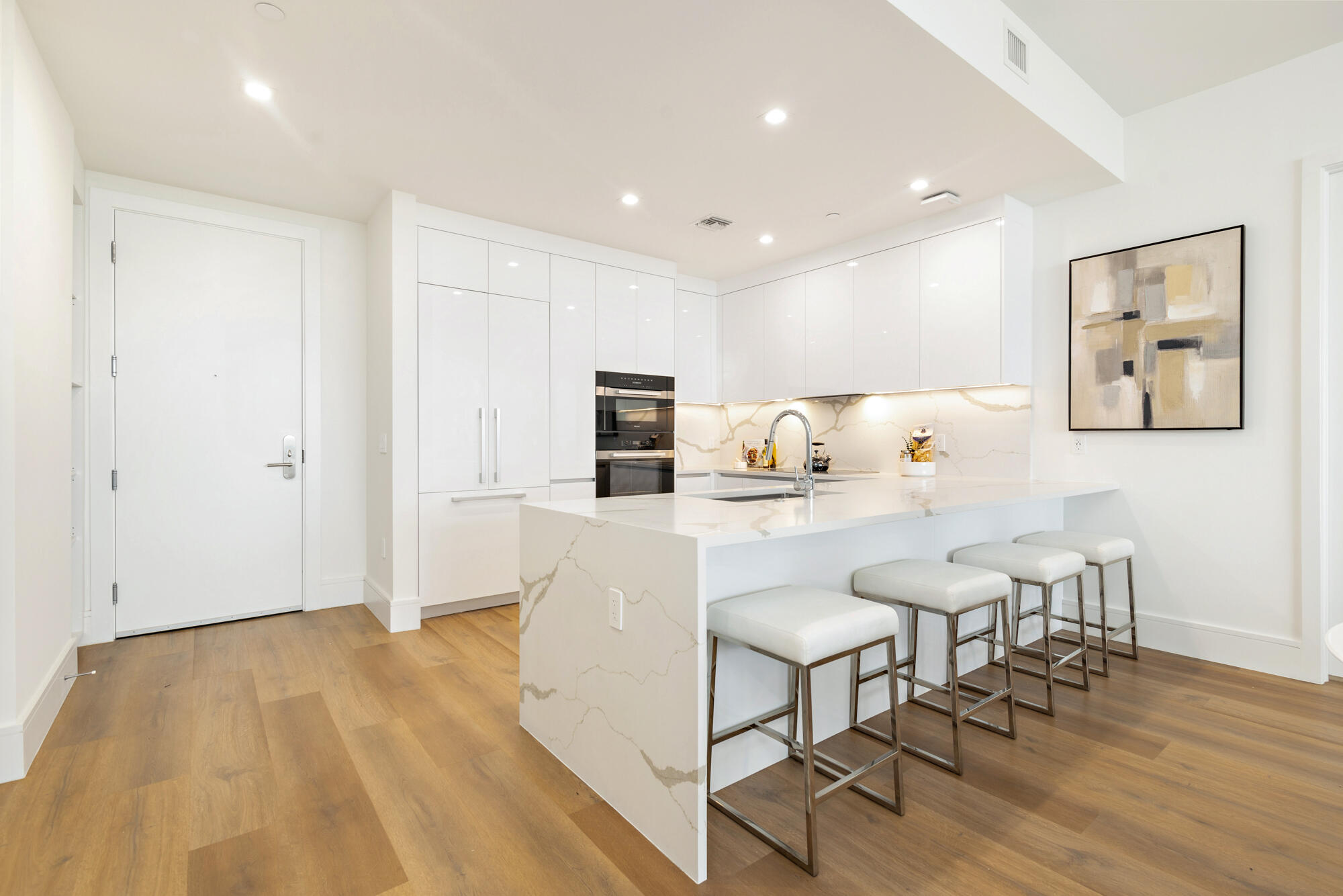 220 Lake Shore Drive