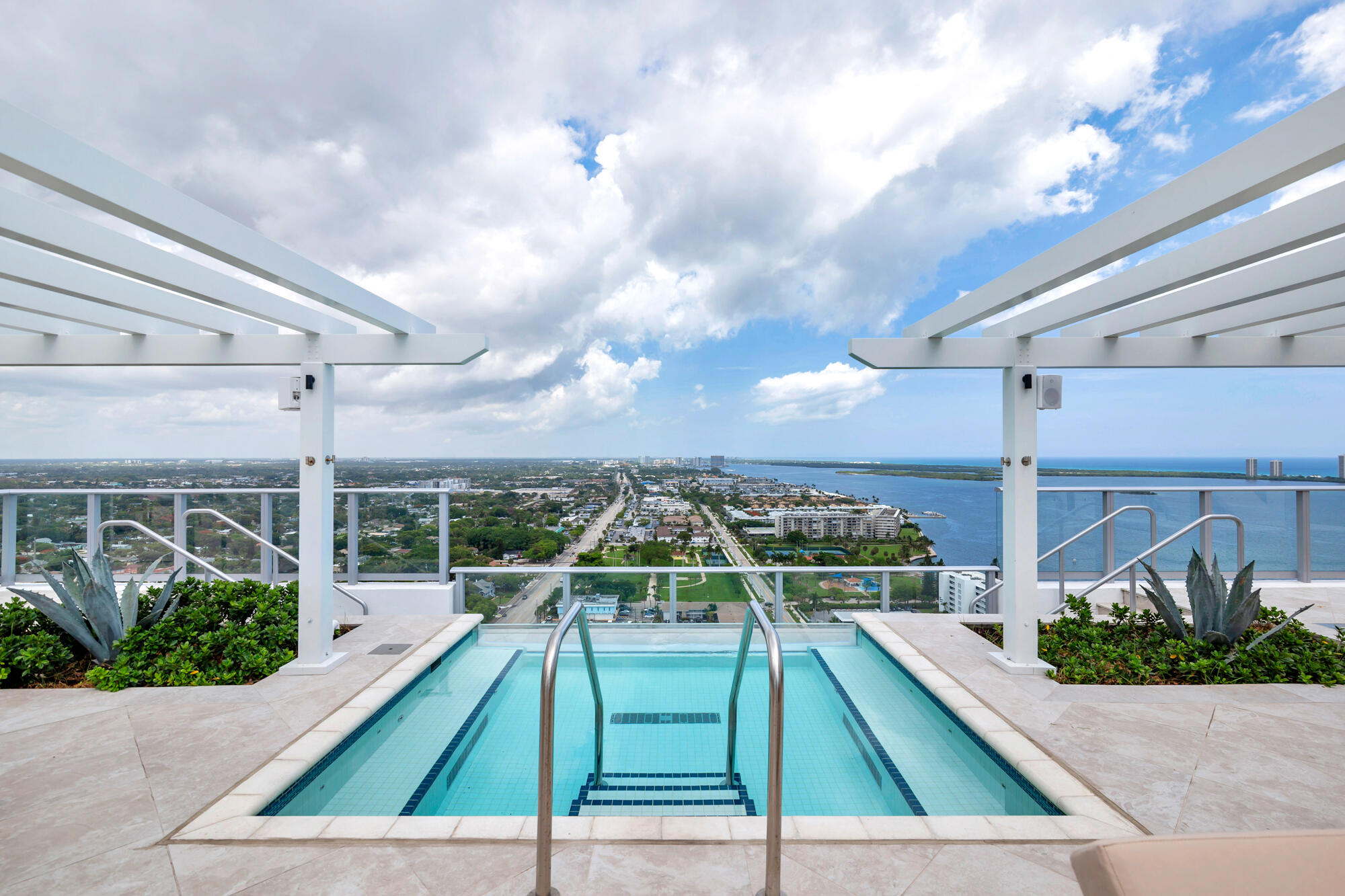 220 Lake Shore Drive
