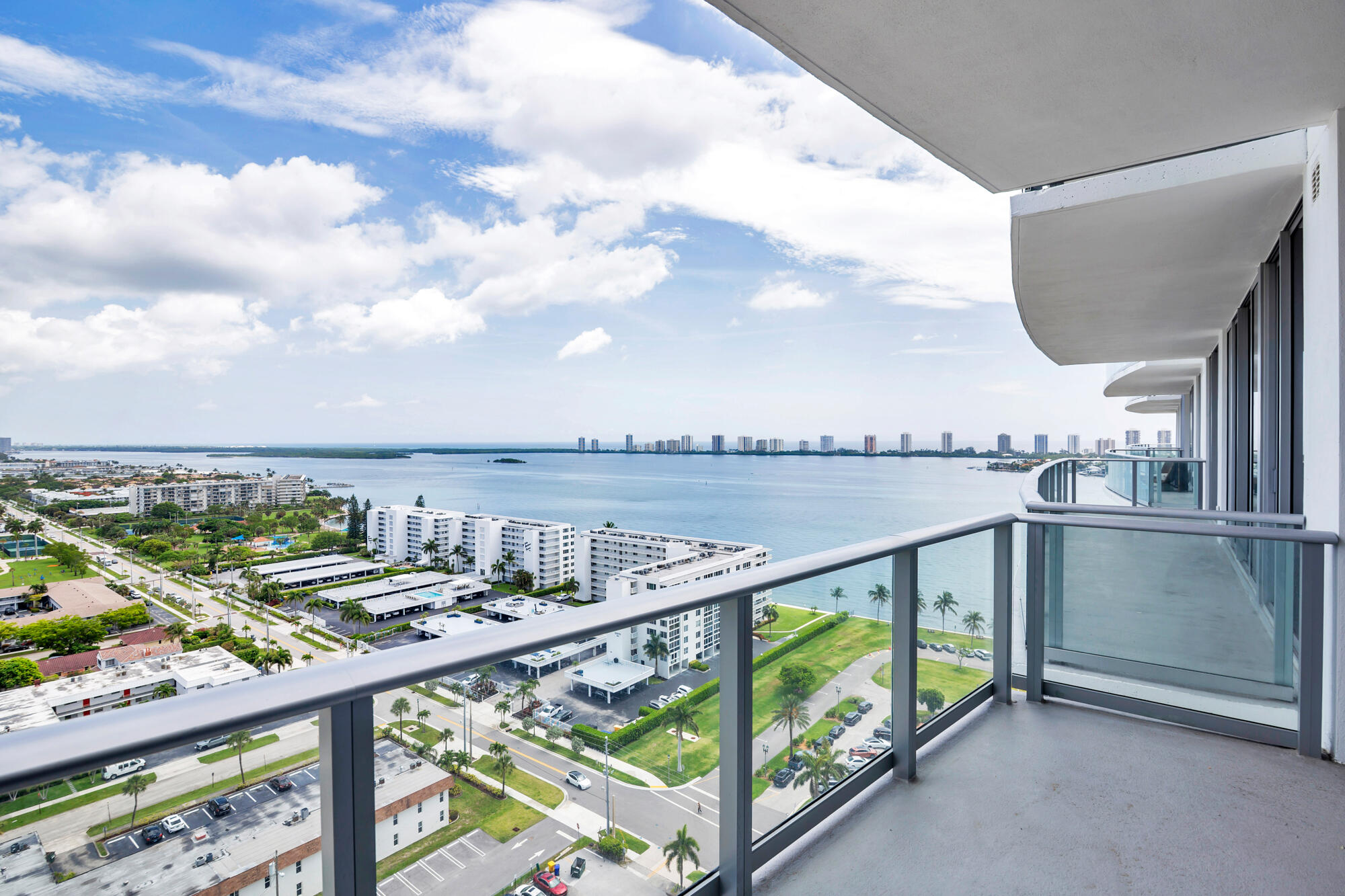 220 Lake Shore Drive