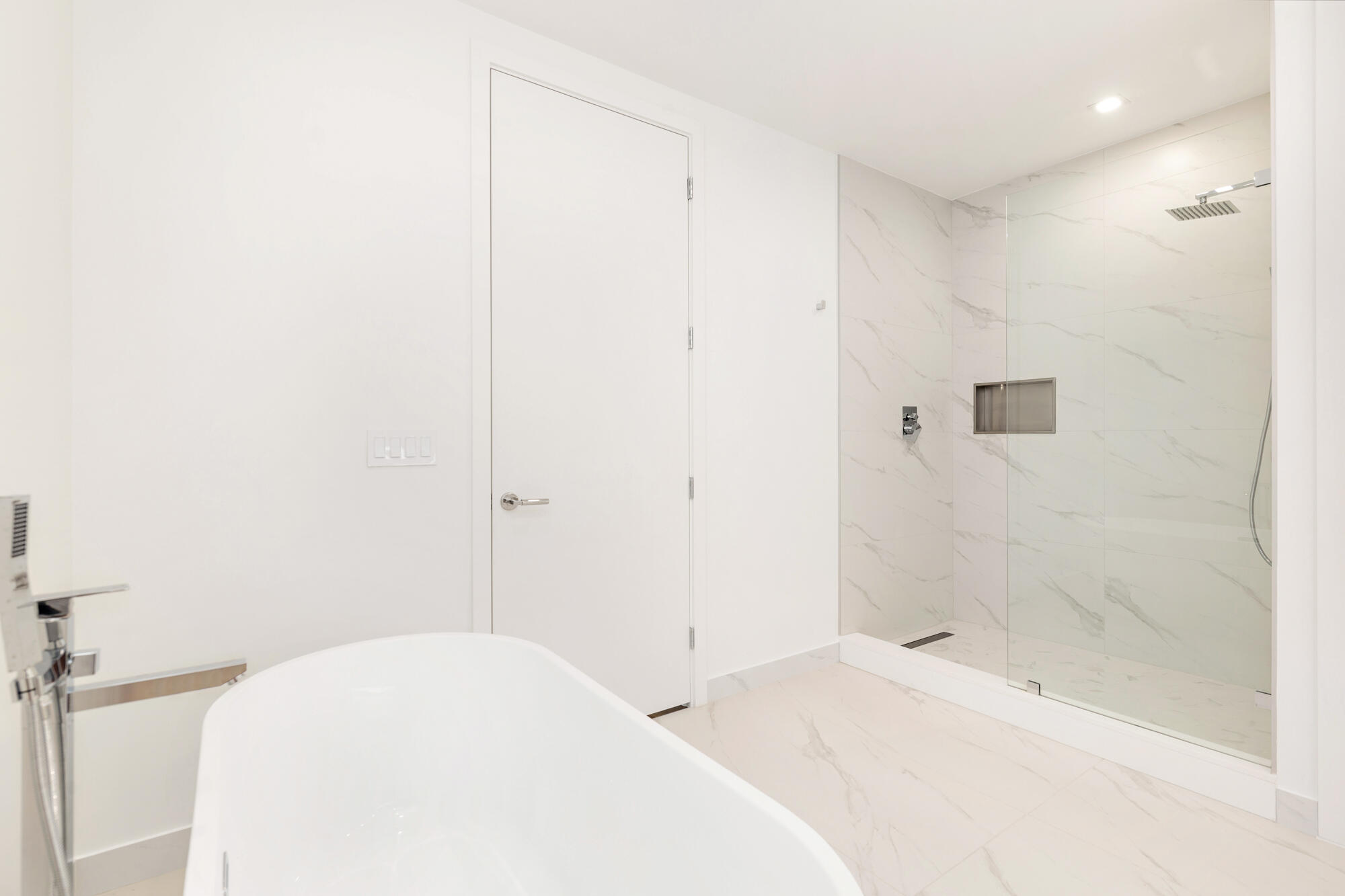 220 Lake Shore Drive 1809