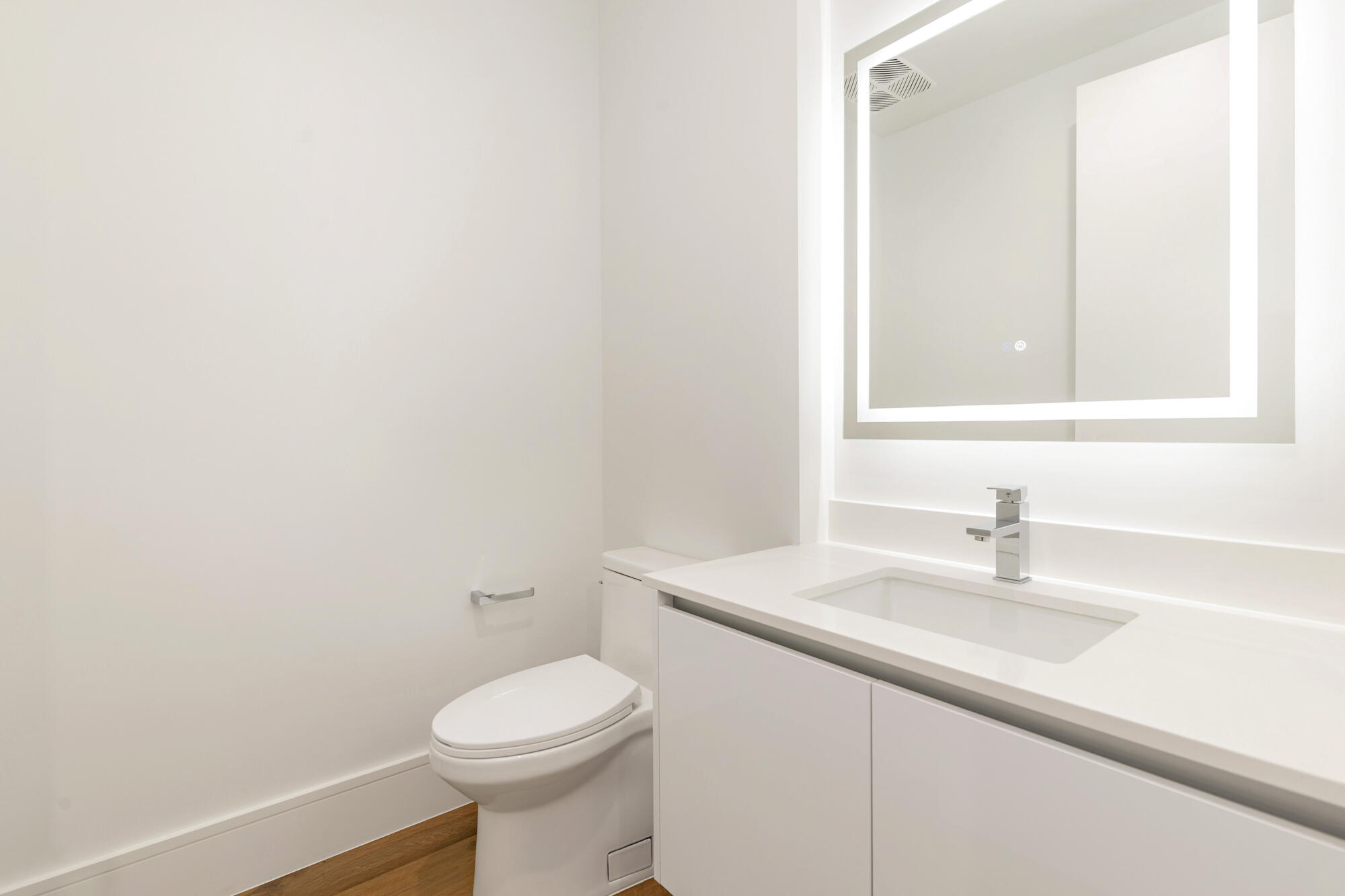 220 Lake Shore Drive 1809
