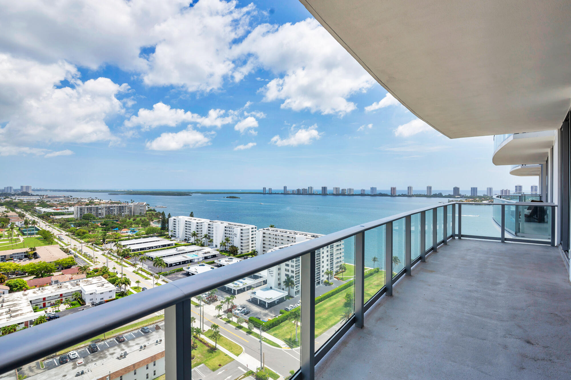 220 Lake Shore Drive 1809