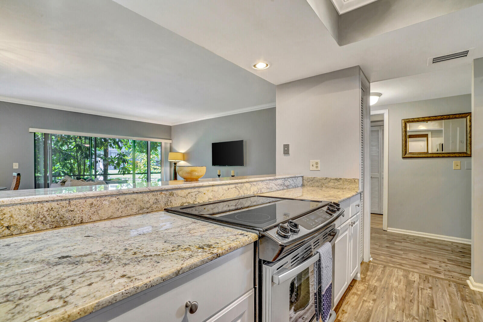 11863 Wimbledon Circle 424