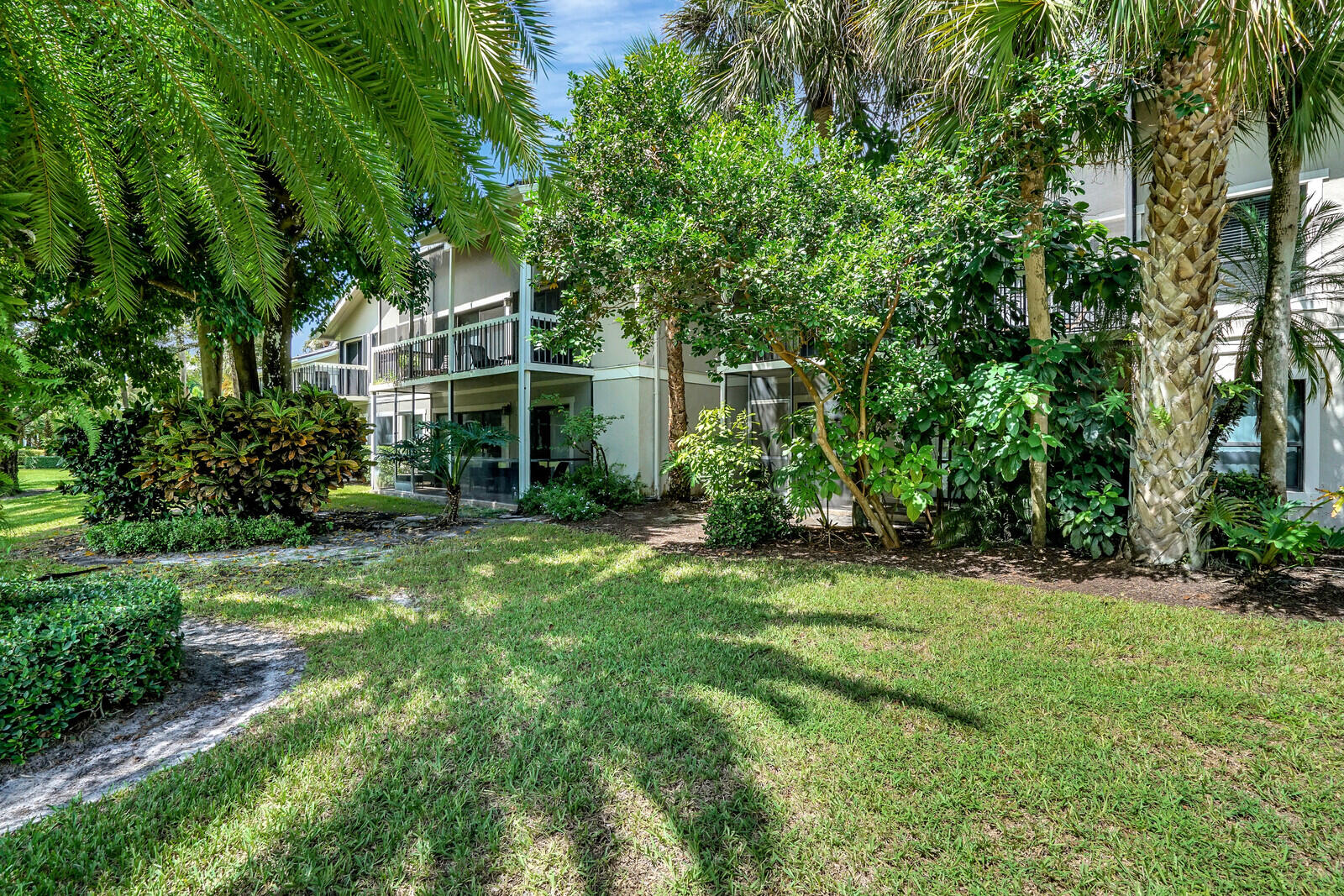 11863 Wimbledon Circle 424