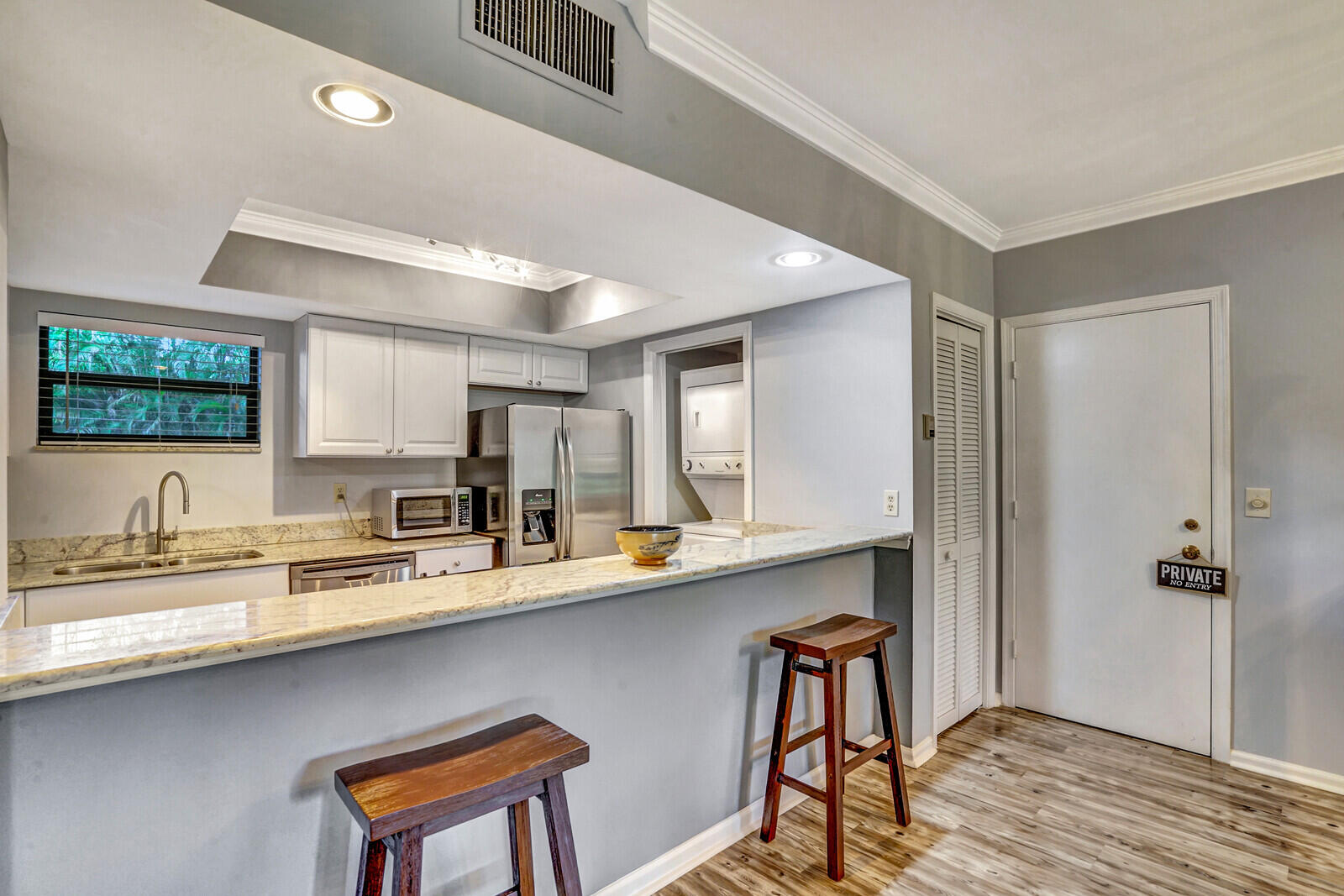 11863 Wimbledon Circle 424