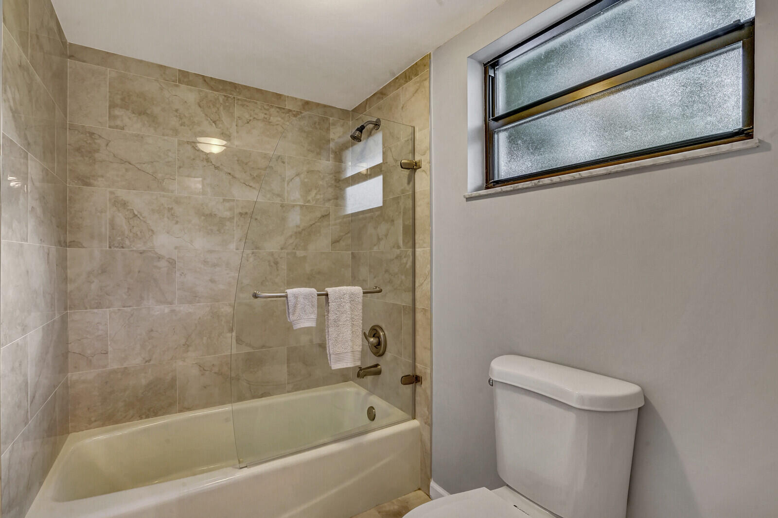 11863 Wimbledon Circle 424