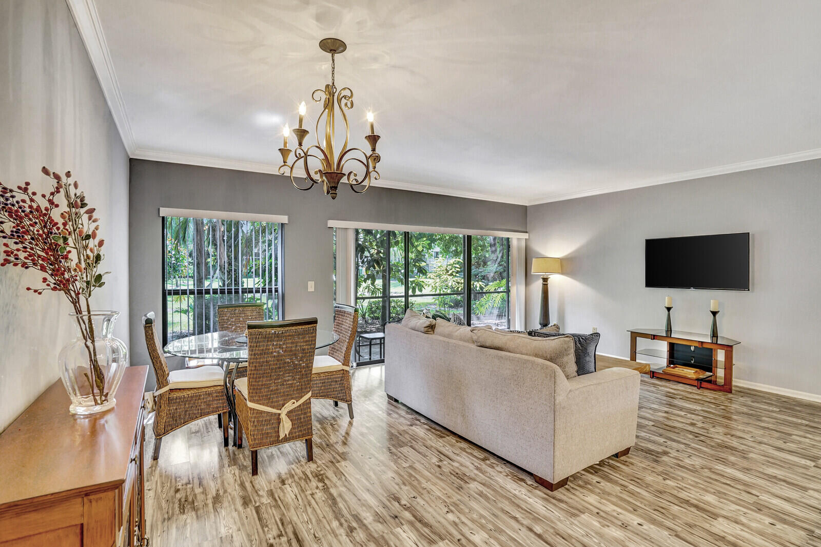 11863 Wimbledon Circle 424