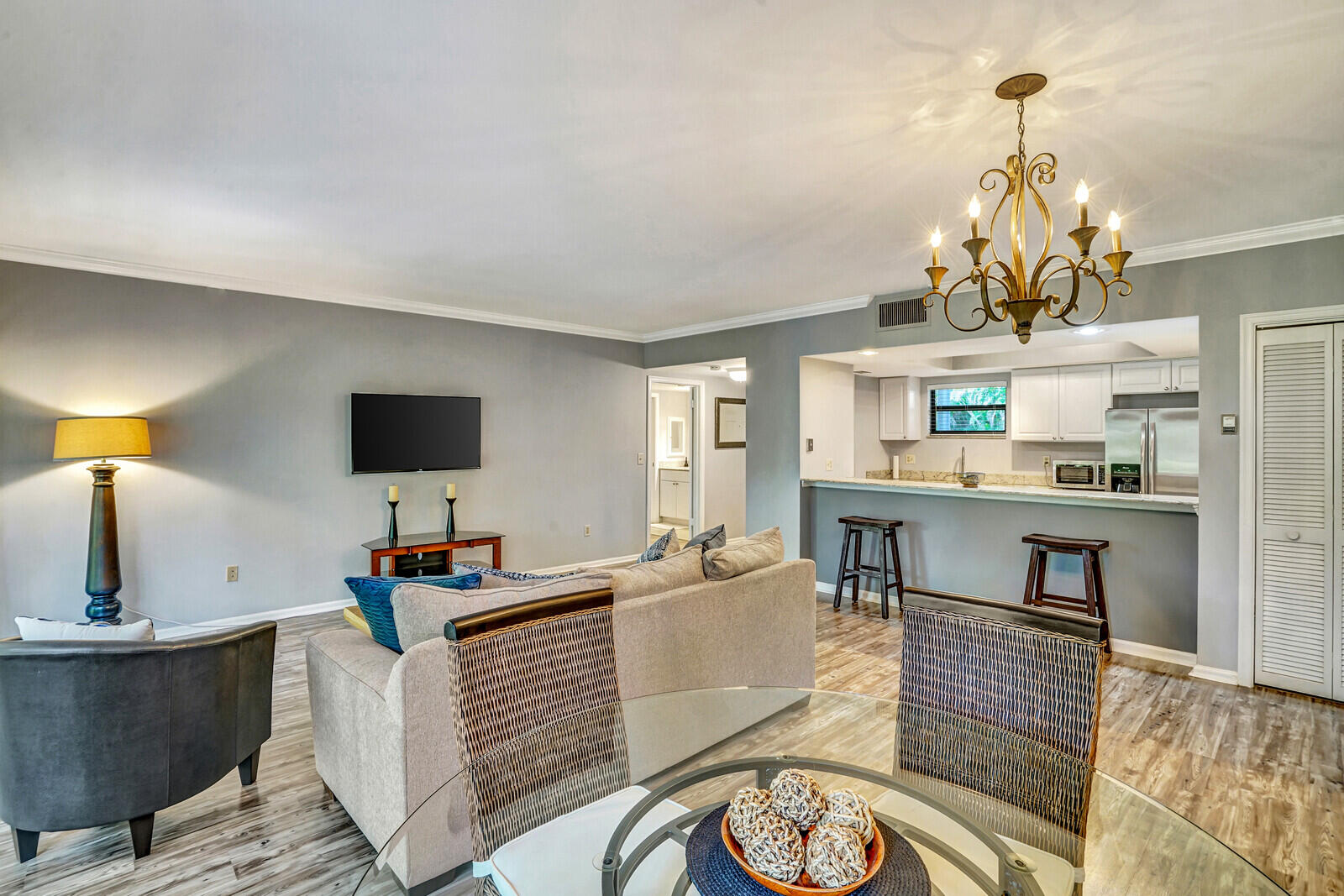 11863 Wimbledon Circle 424