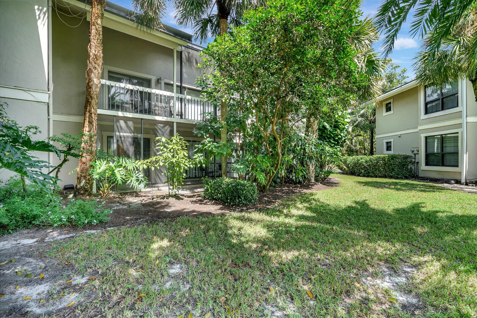 11863 Wimbledon Circle 424