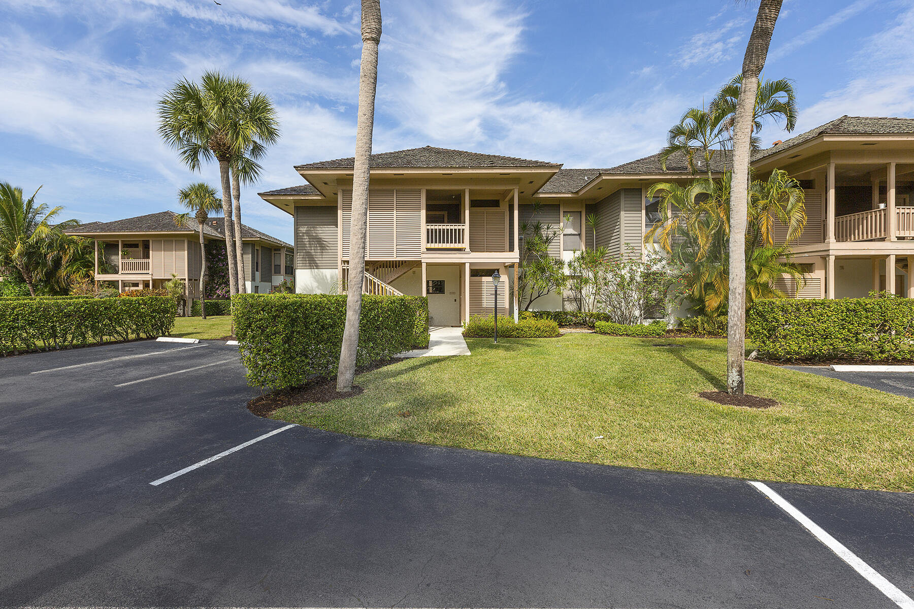 11818 Pebblewood Drive 101