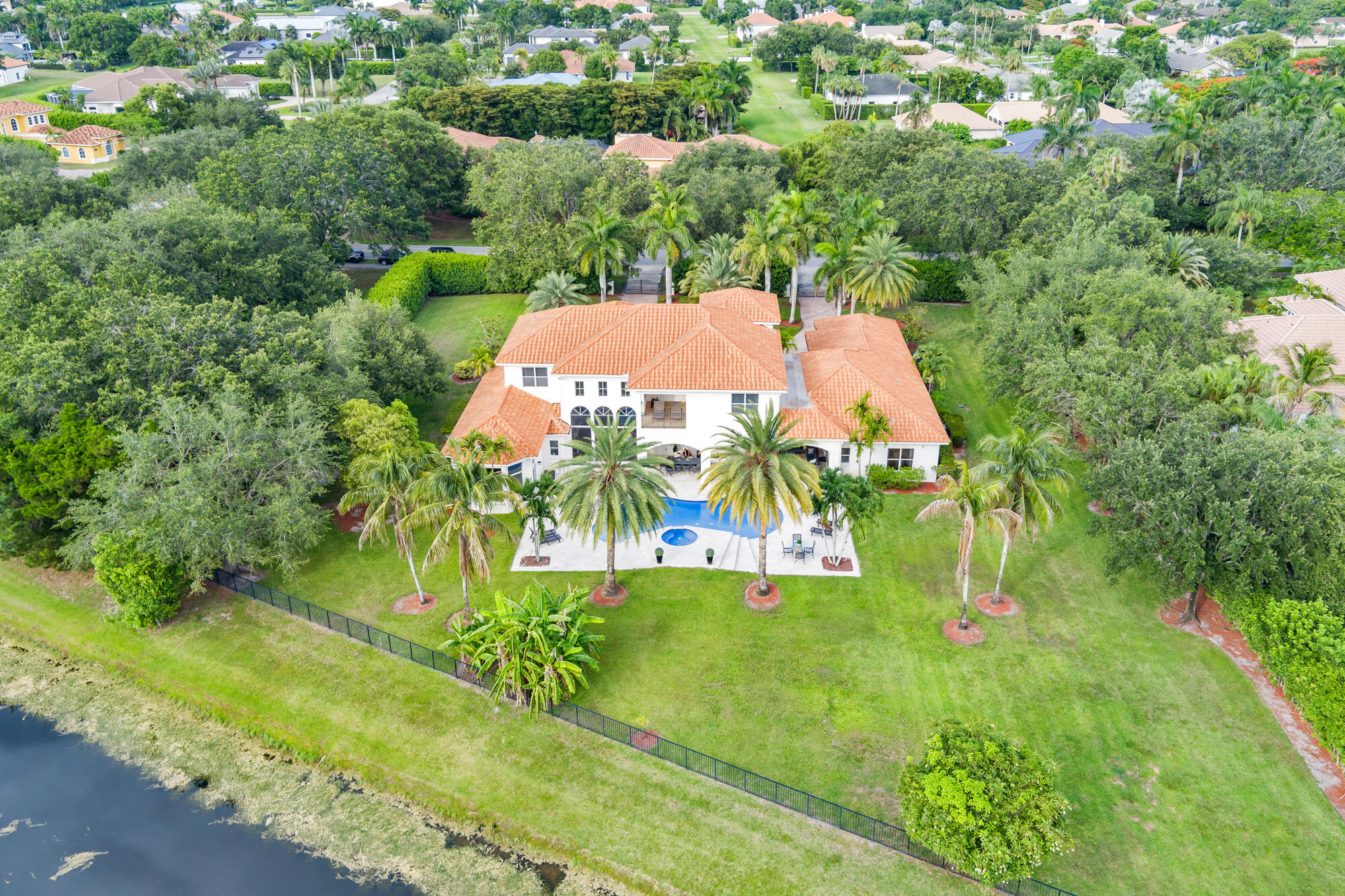 2685 Greenbriar Boulevard