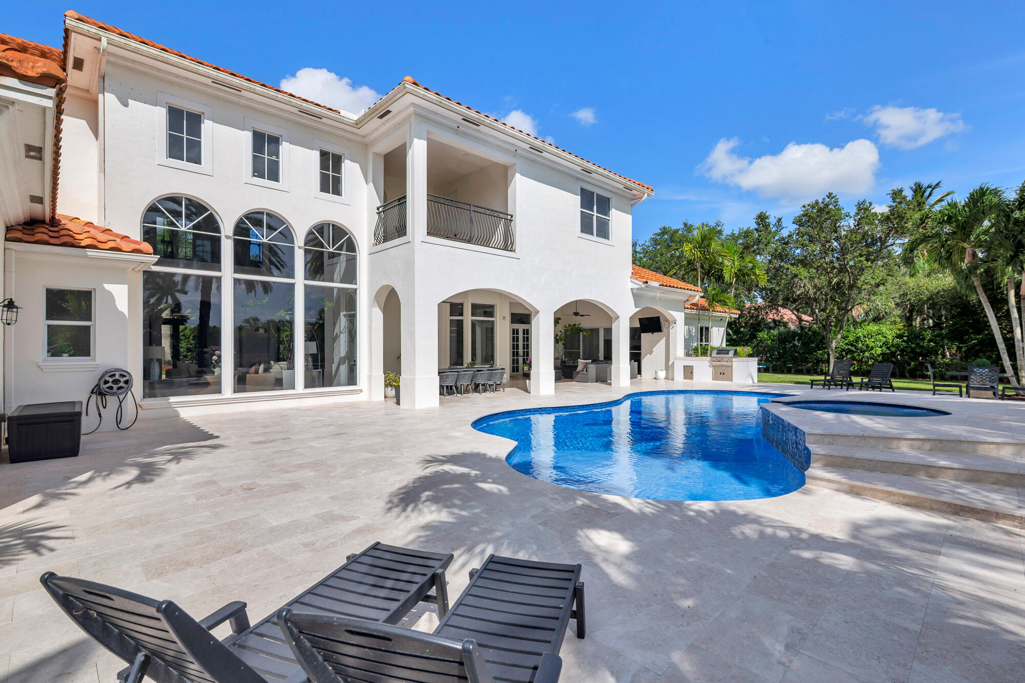 2685 Greenbriar Boulevard