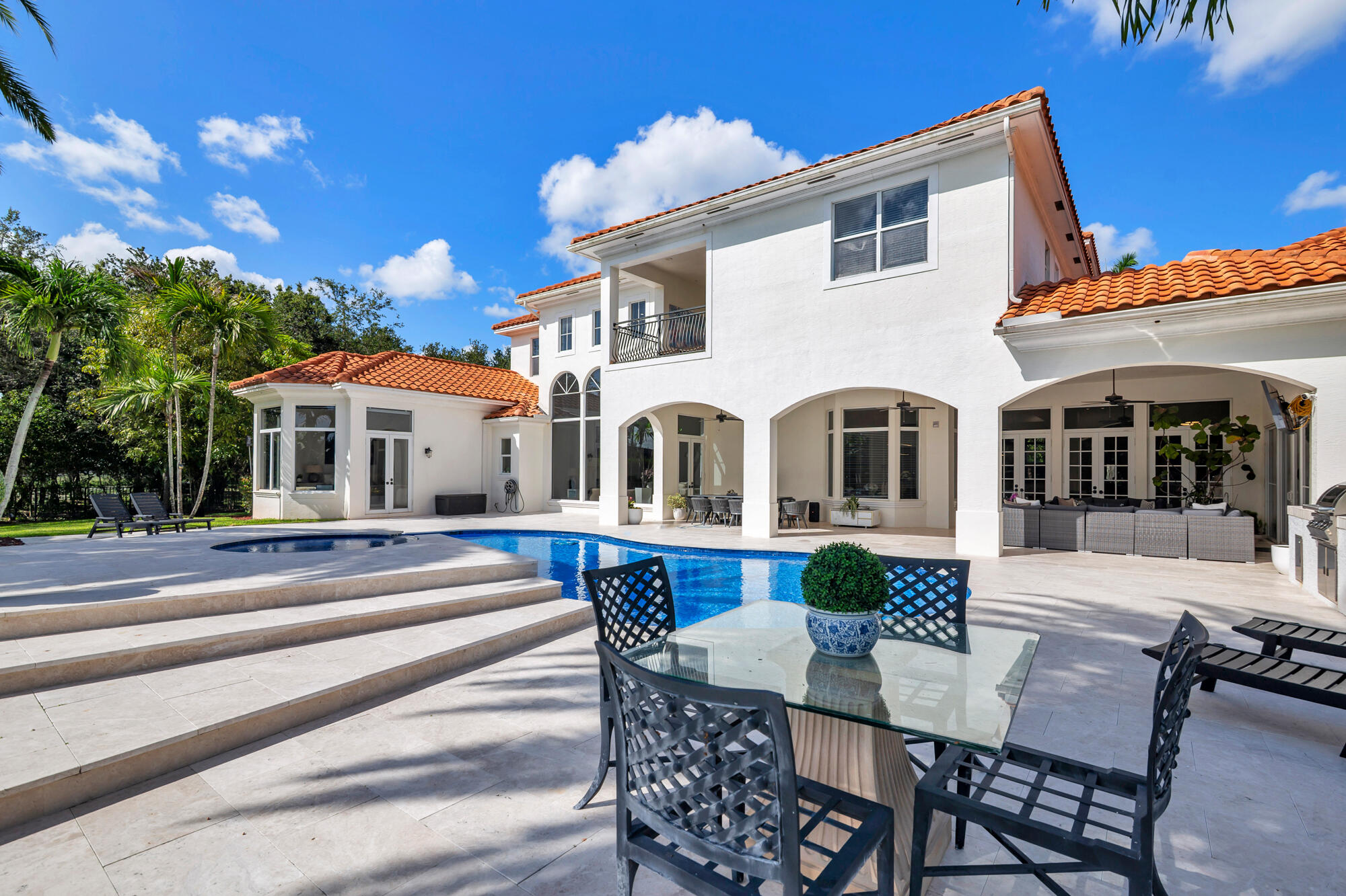 2685 Greenbriar Boulevard