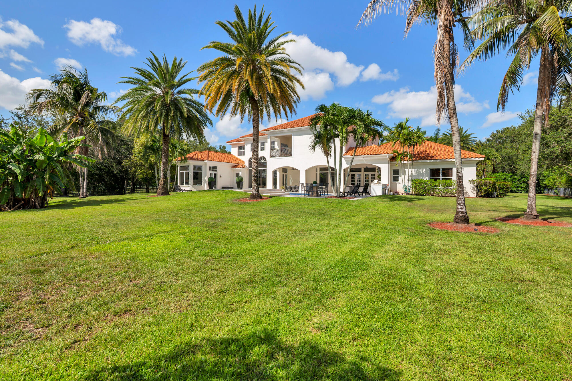 2685 Greenbriar Boulevard