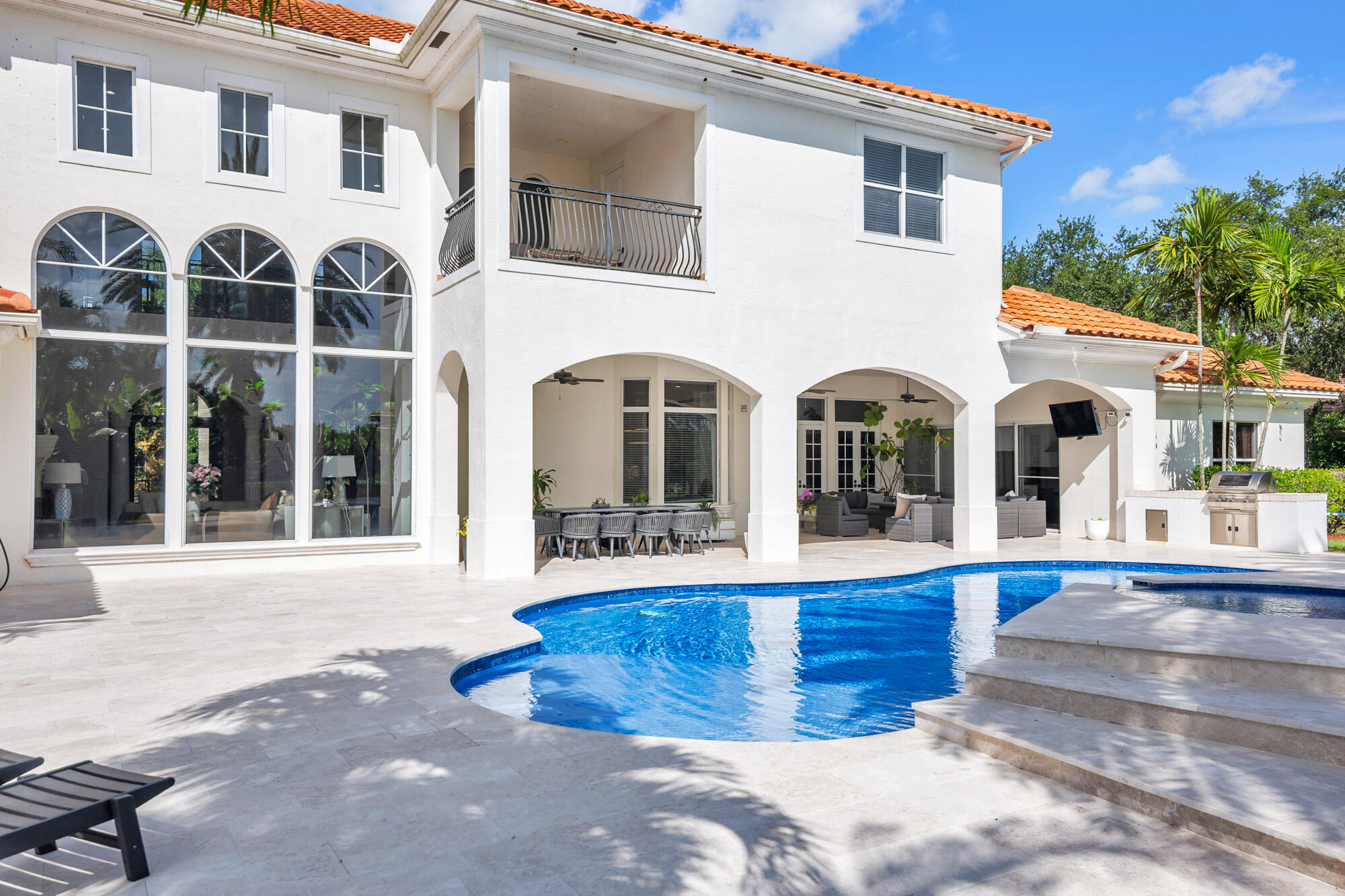 2685 Greenbriar Boulevard