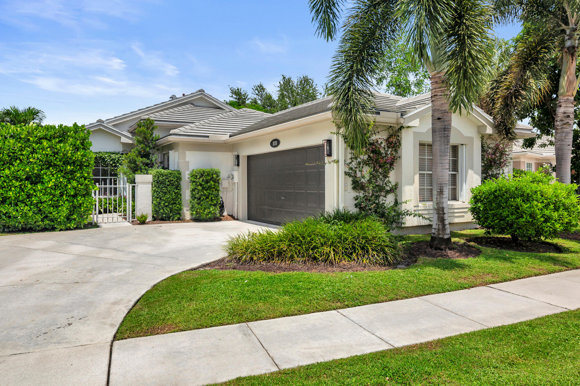 1839 S Club Drive
