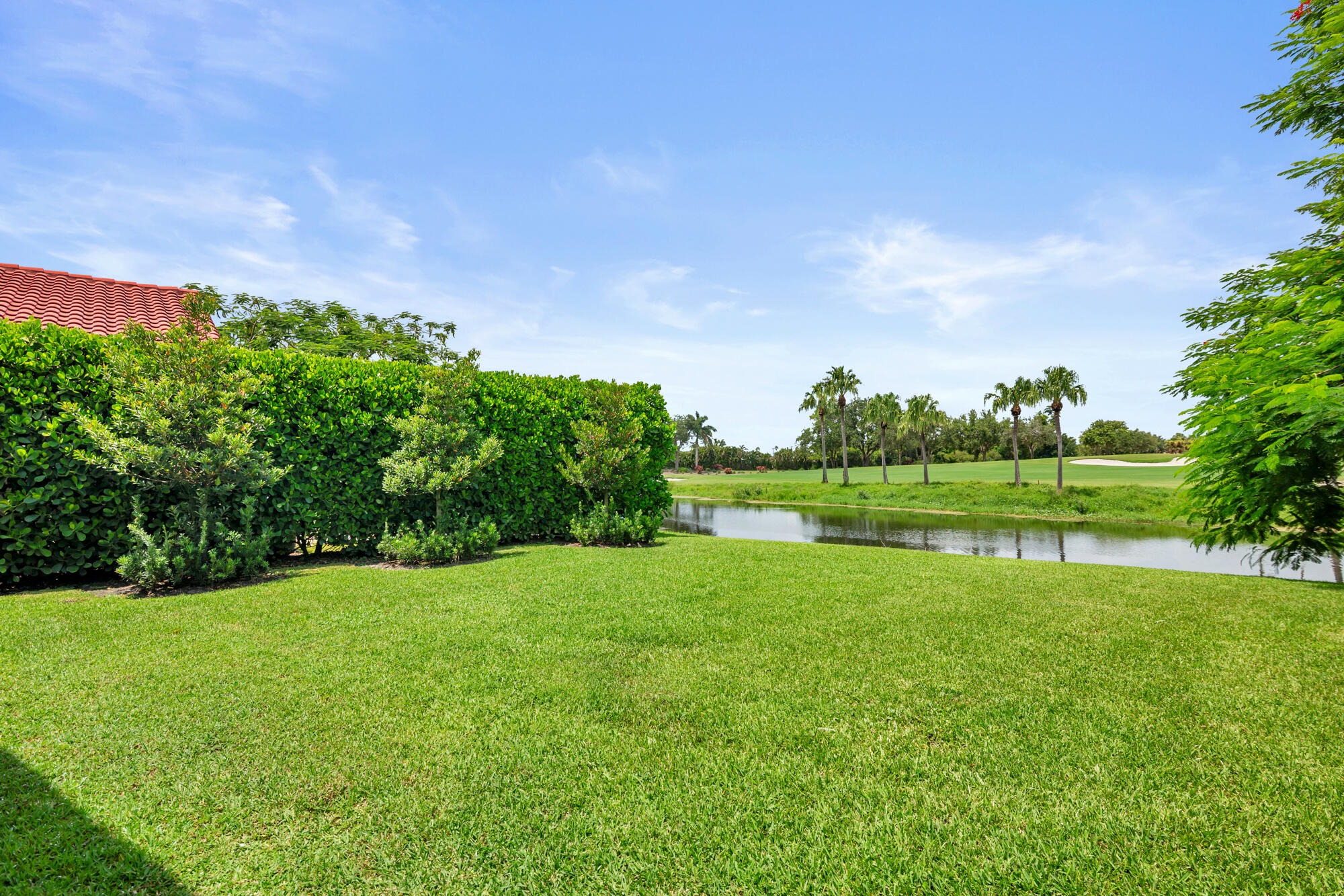 1839 S Club Drive