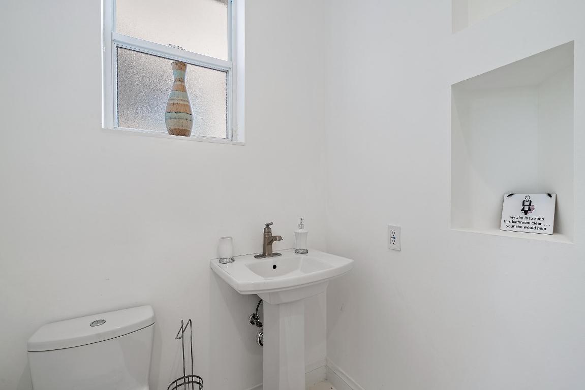 15465 Take Off Place