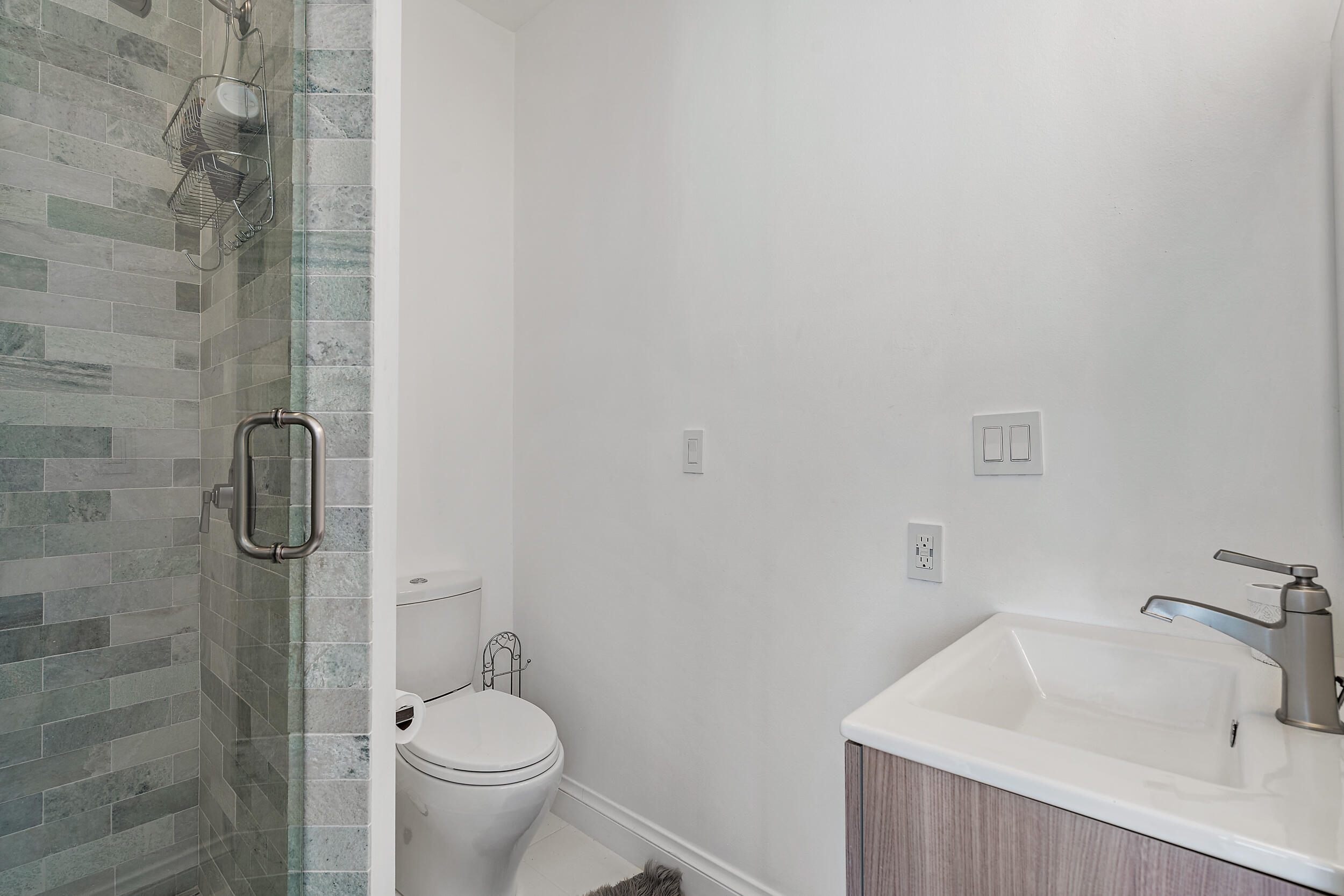 15465 Take Off Place