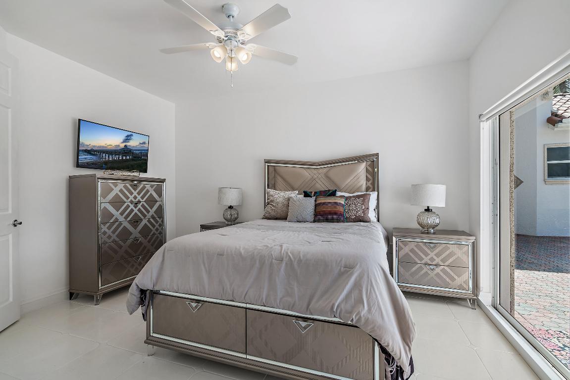 15465 Take Off Place