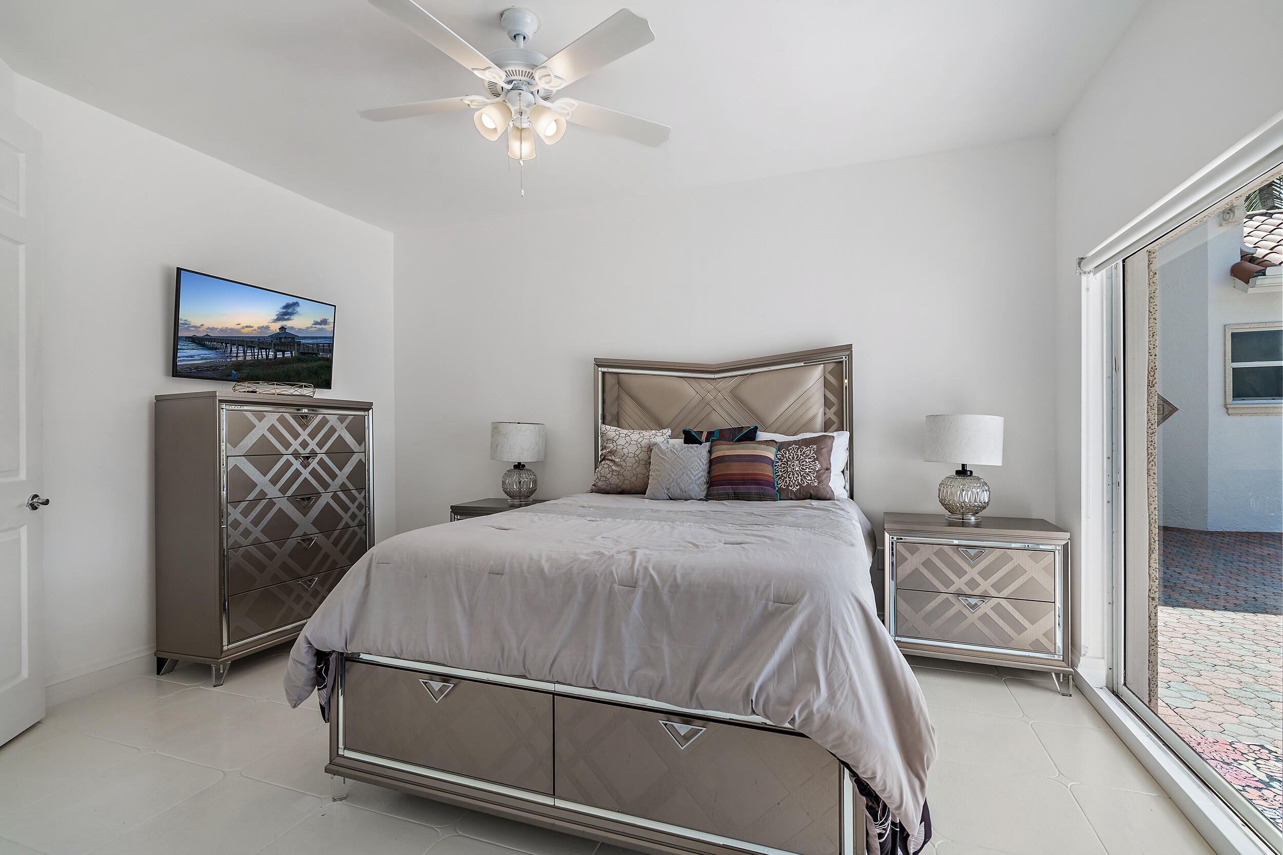 15465 Take Off Place