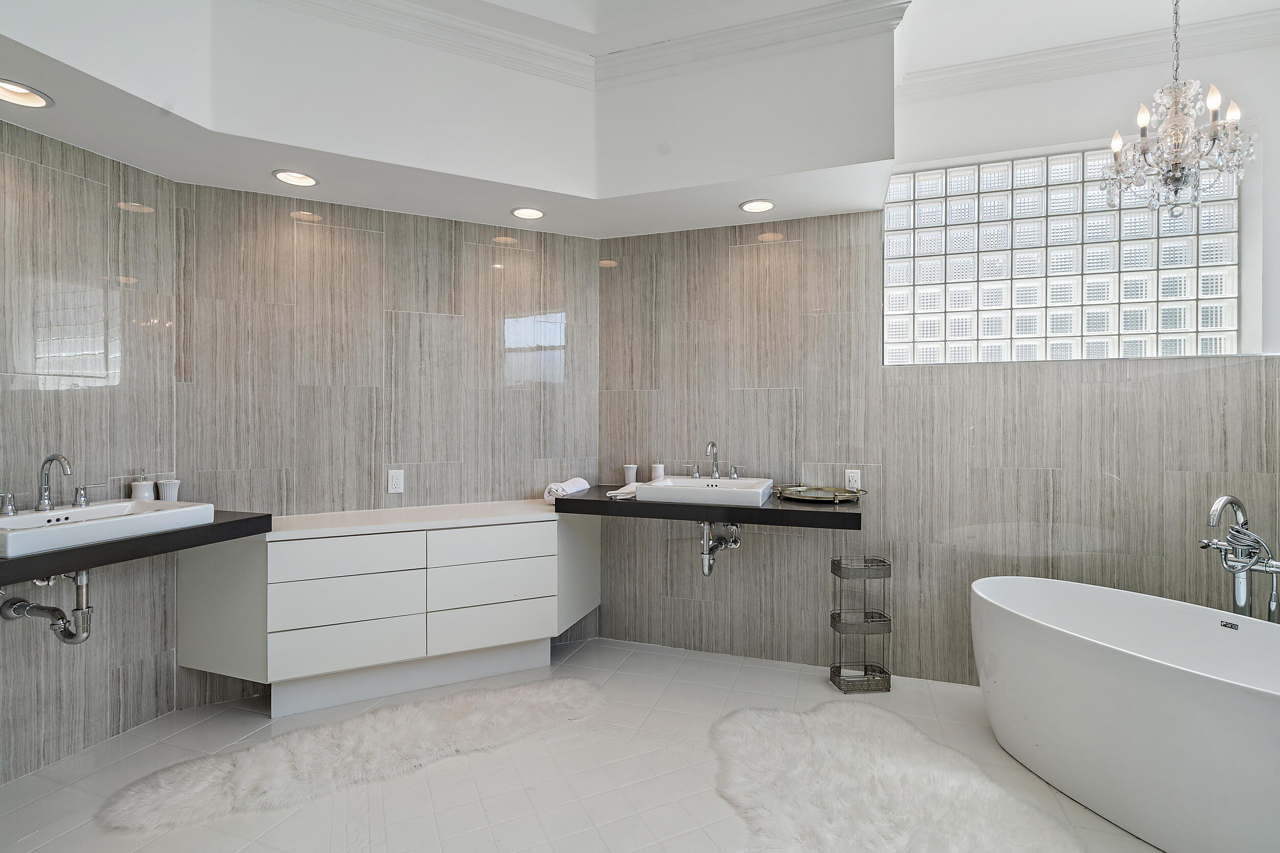 15465 Take Off Place