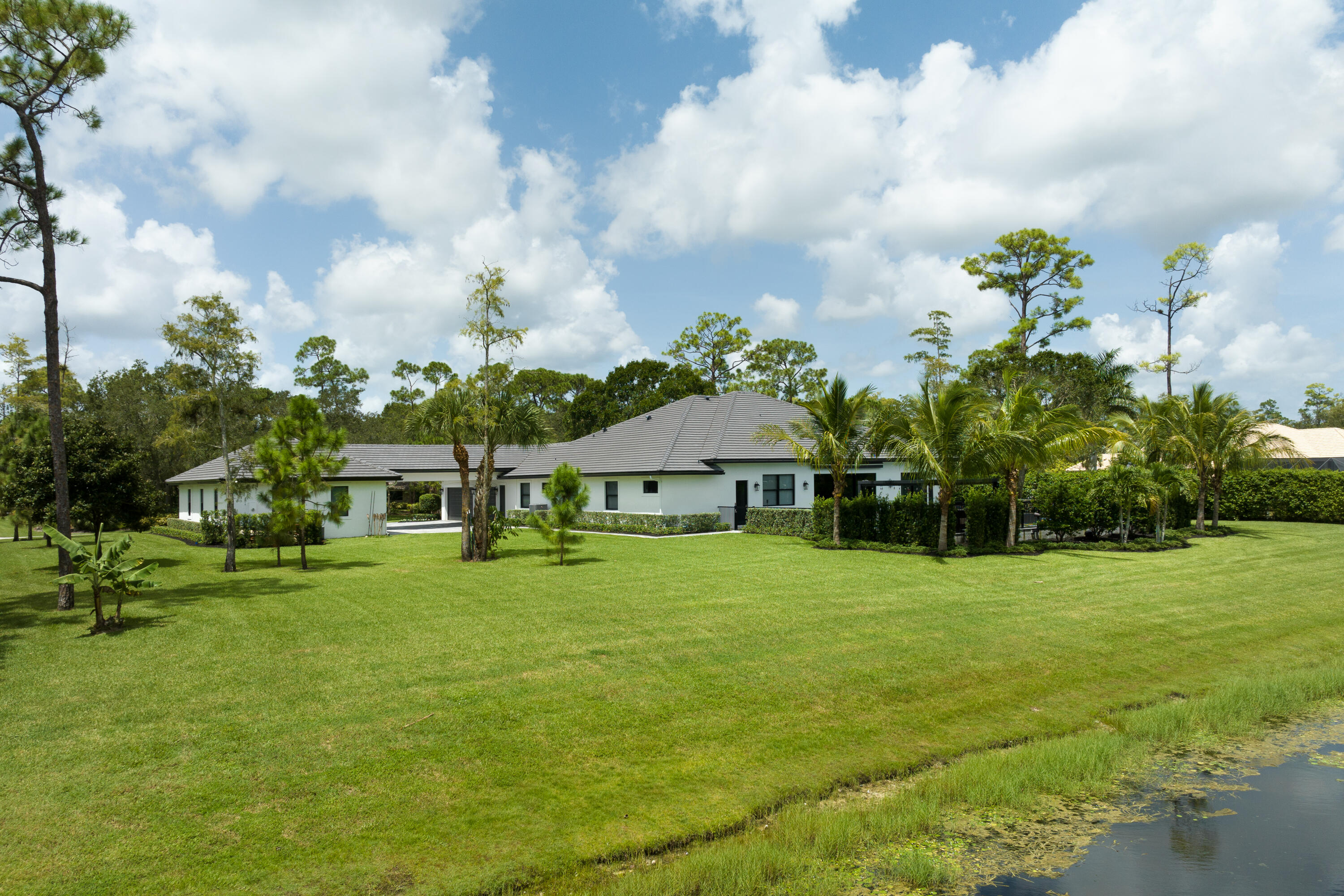 14727 Horseshoe Trace