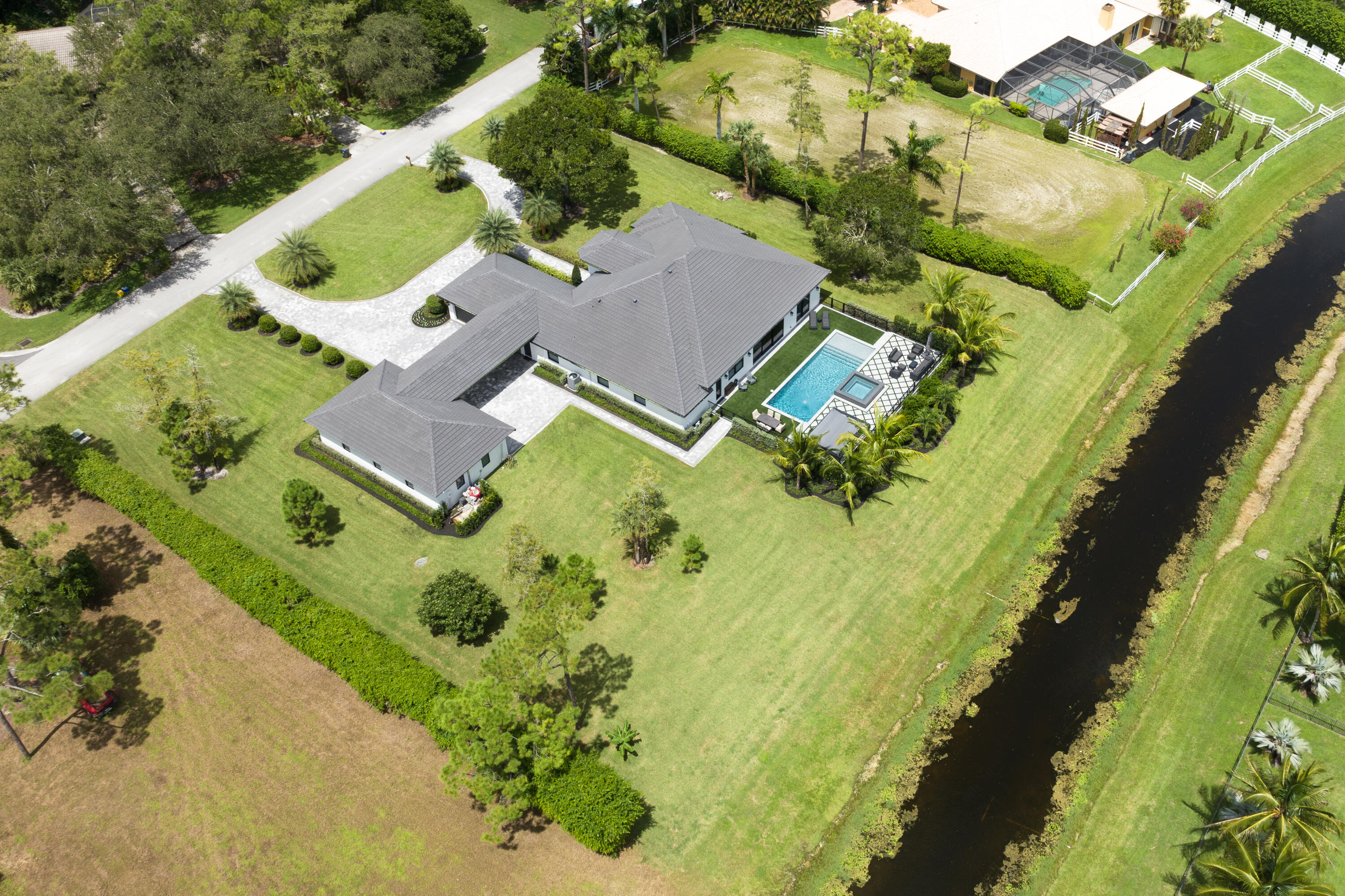 14727 Horseshoe Trace