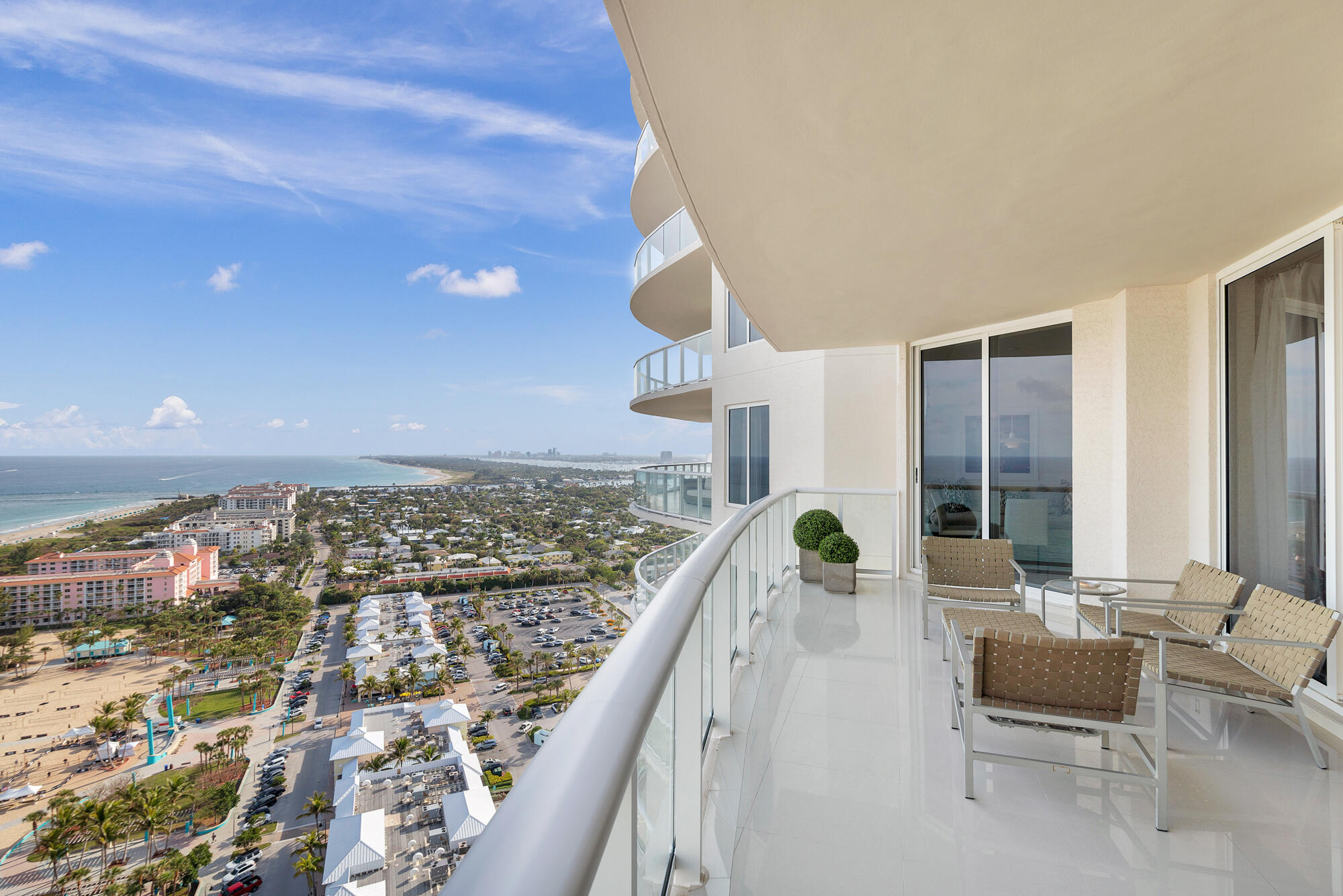 2700 N Ocean Drive 2303b