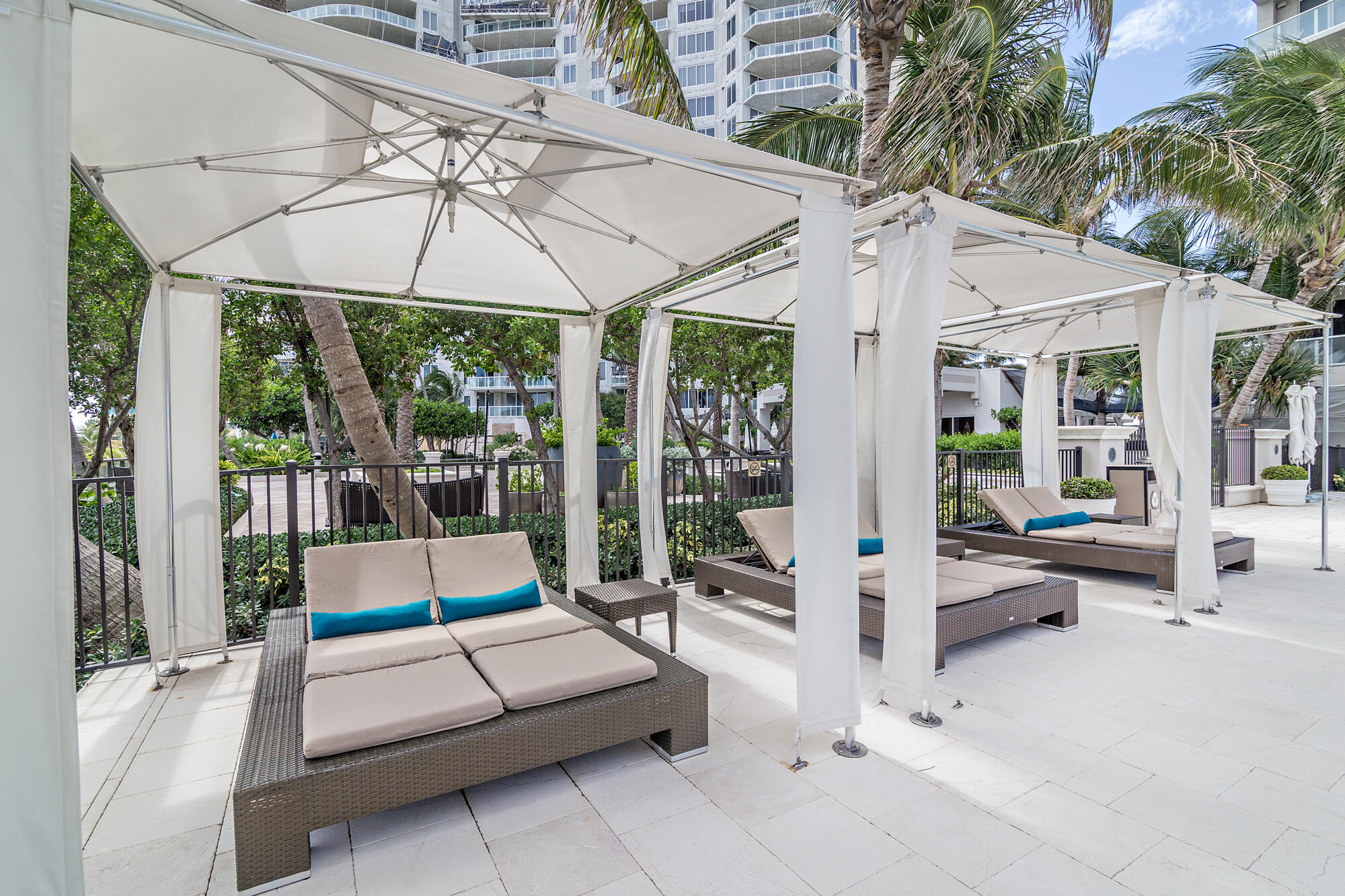 2700 N Ocean Drive 2303b