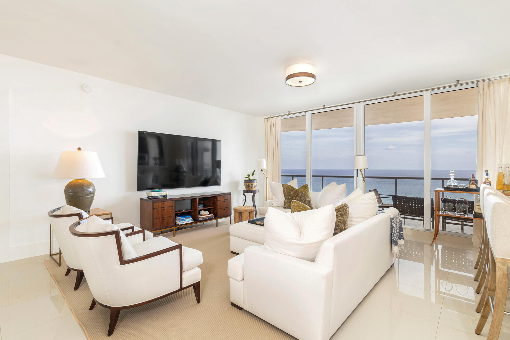 2700 N Ocean Drive 2303b