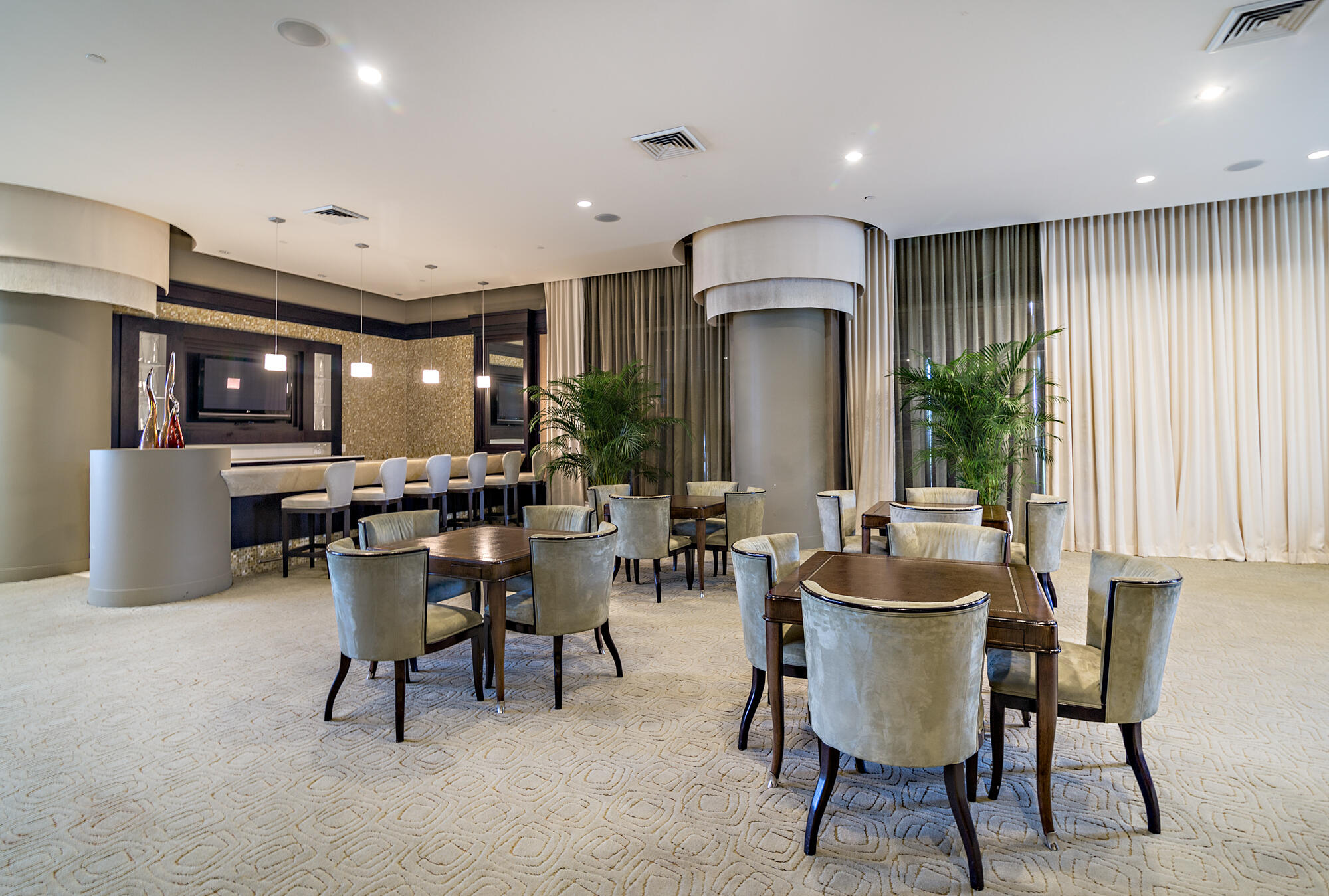 2700 N Ocean Drive 2303b