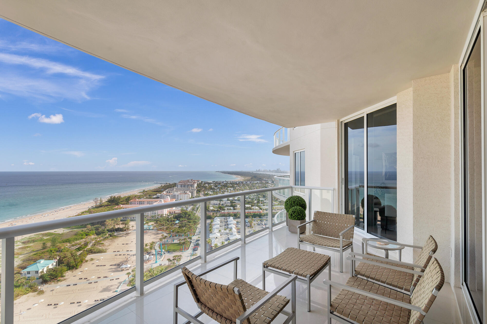 2700 N Ocean Drive 2303b
