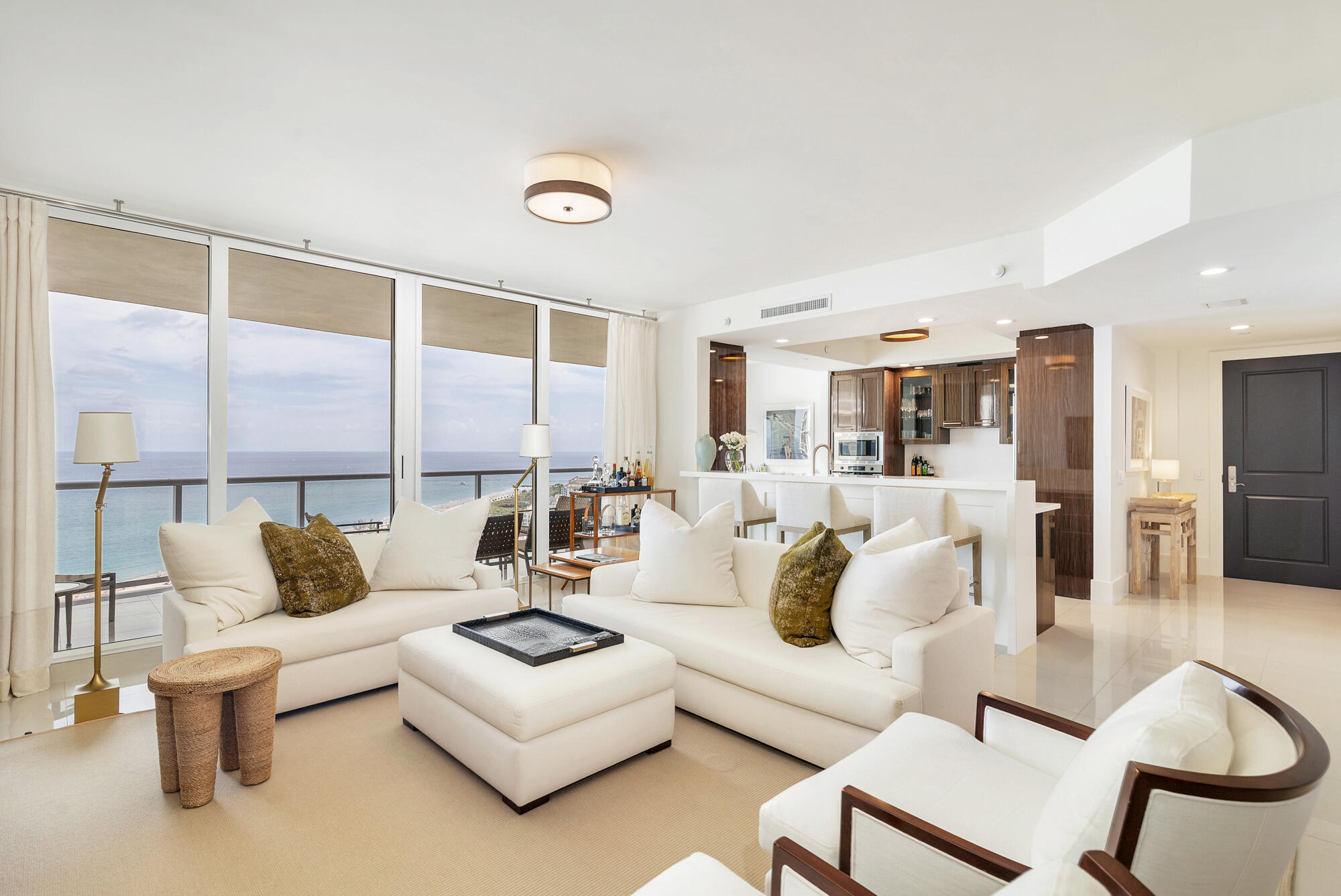 2700 N Ocean Drive 2303b