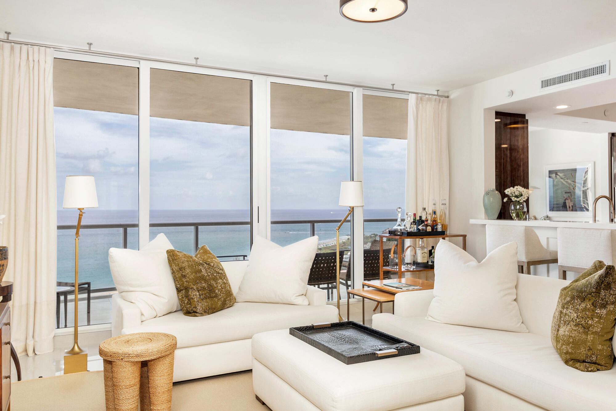 2700 N Ocean Drive 2303b