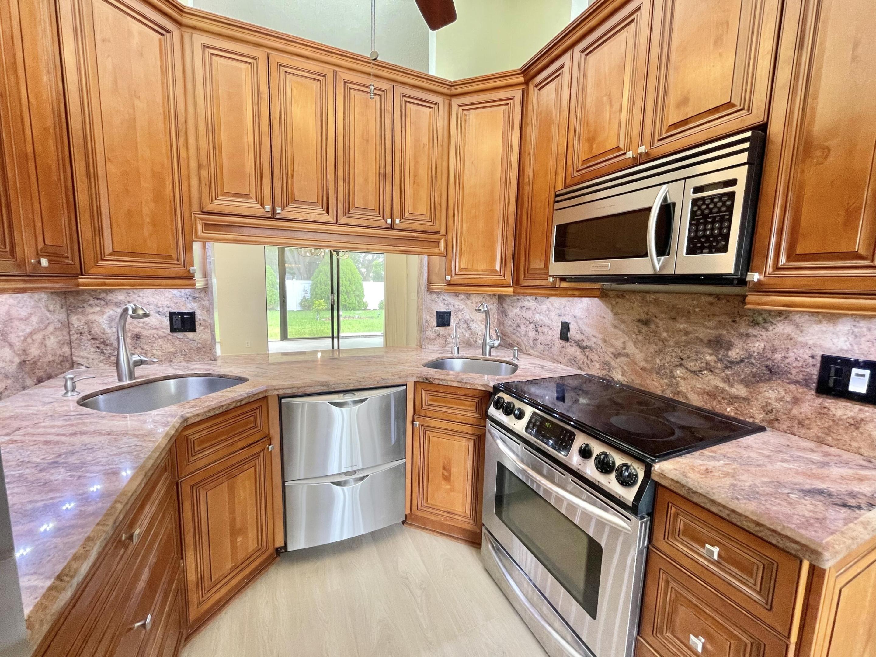 19865 Villa Medici Place