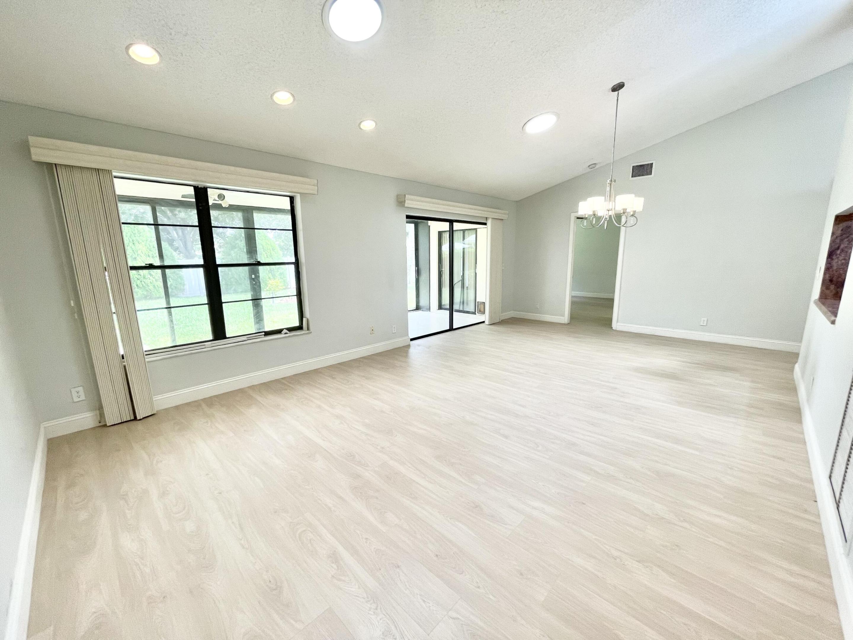 19865 Villa Medici Place