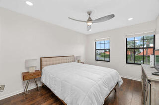 13483 Fountain View Boulevard