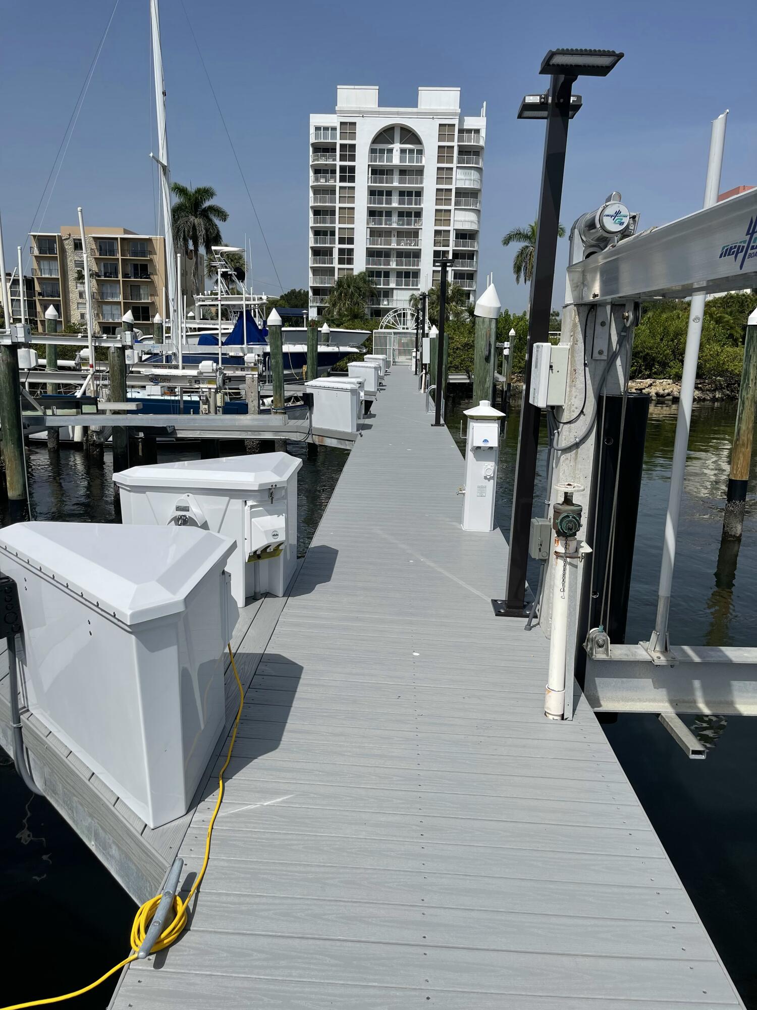 3901 S Flagler Drive 503
