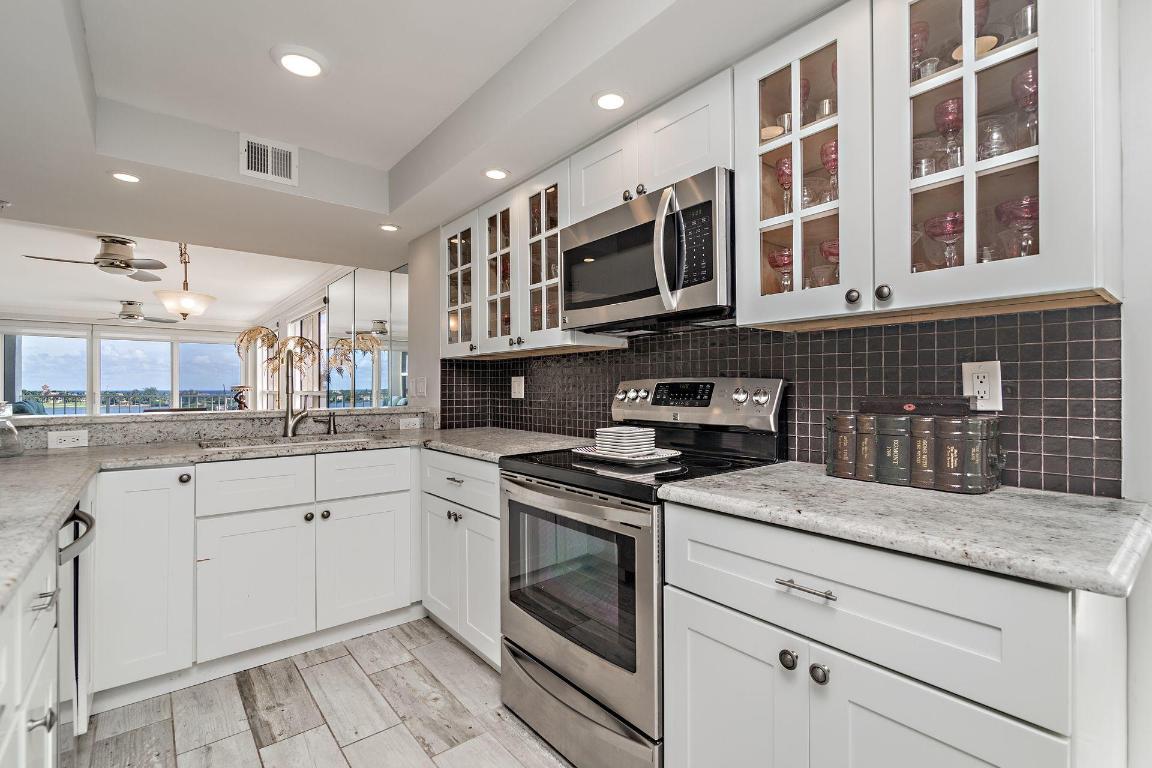 3901 S Flagler Drive 903