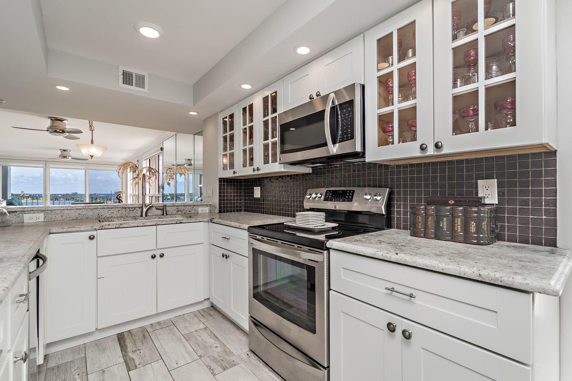 3901 S Flagler Drive 903