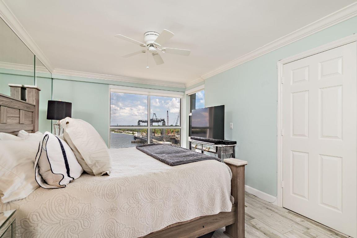 3901 S Flagler Drive 903