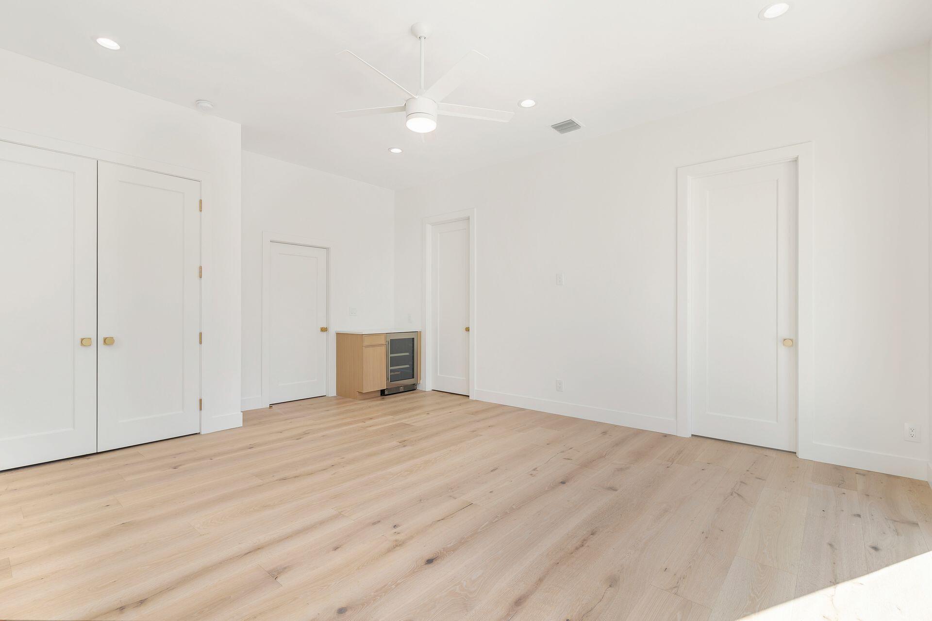 338 Alhambra Place