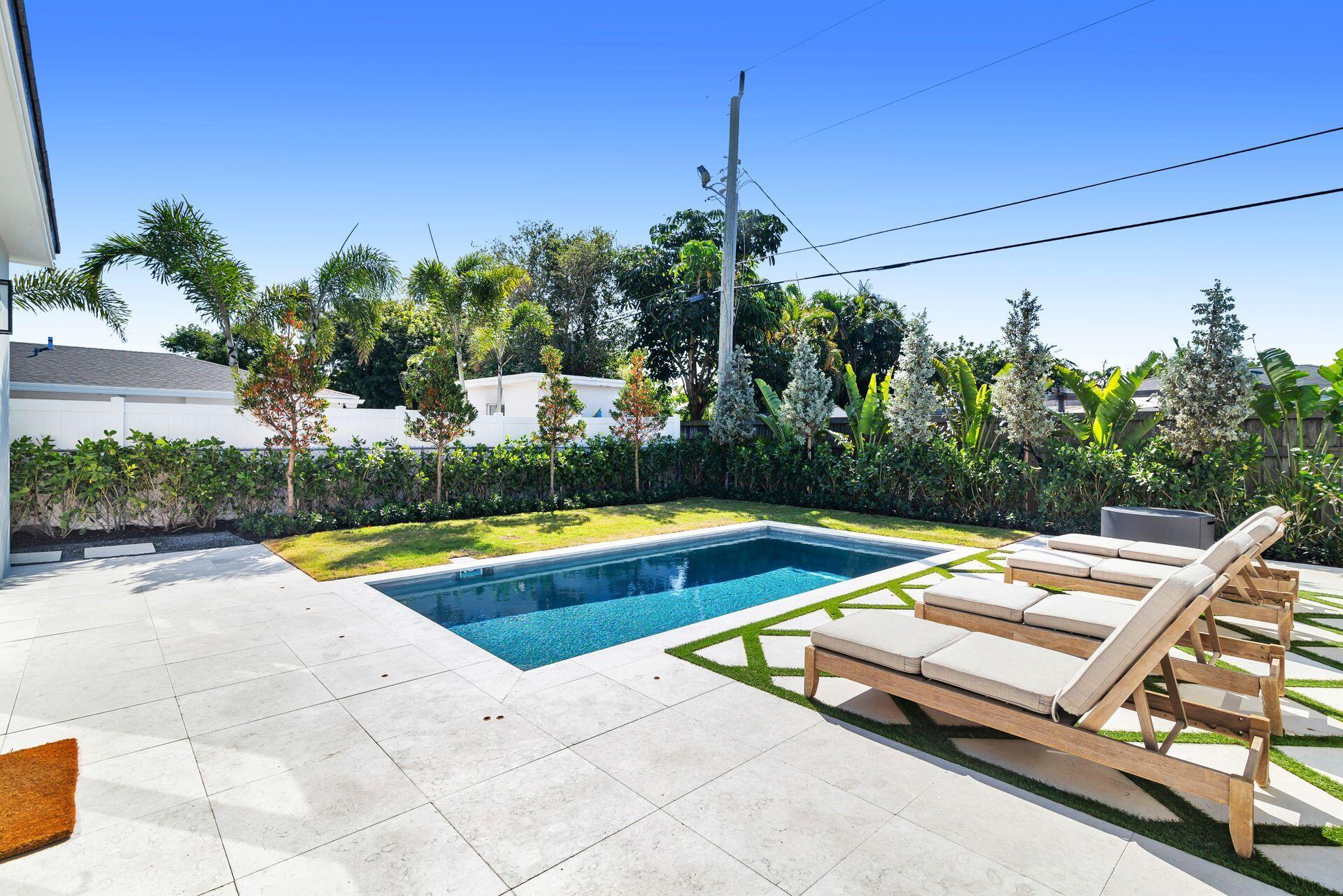 338 Alhambra Place