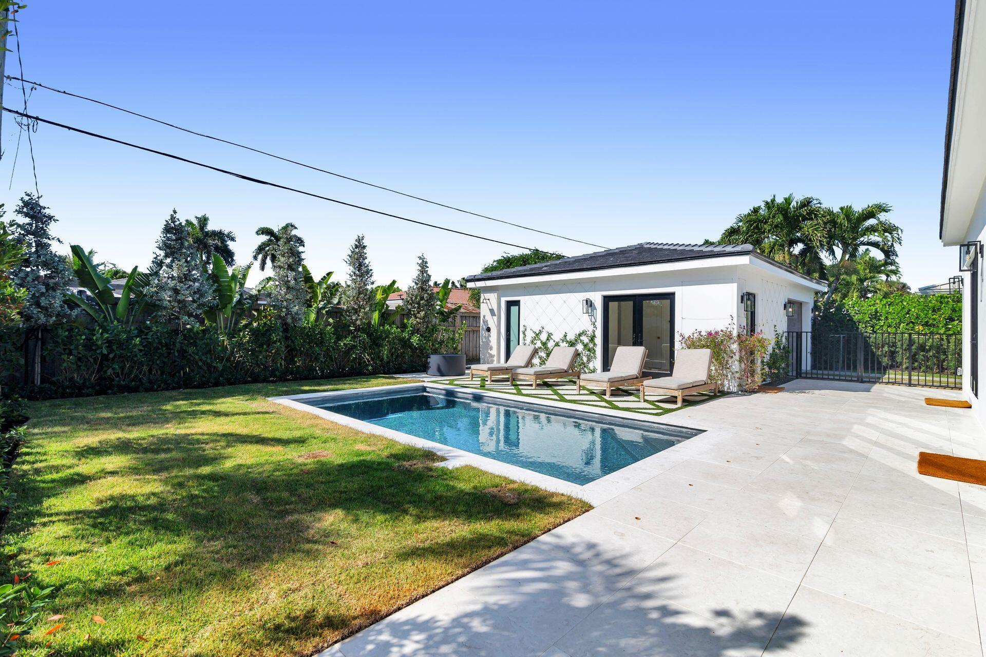 338 Alhambra Place