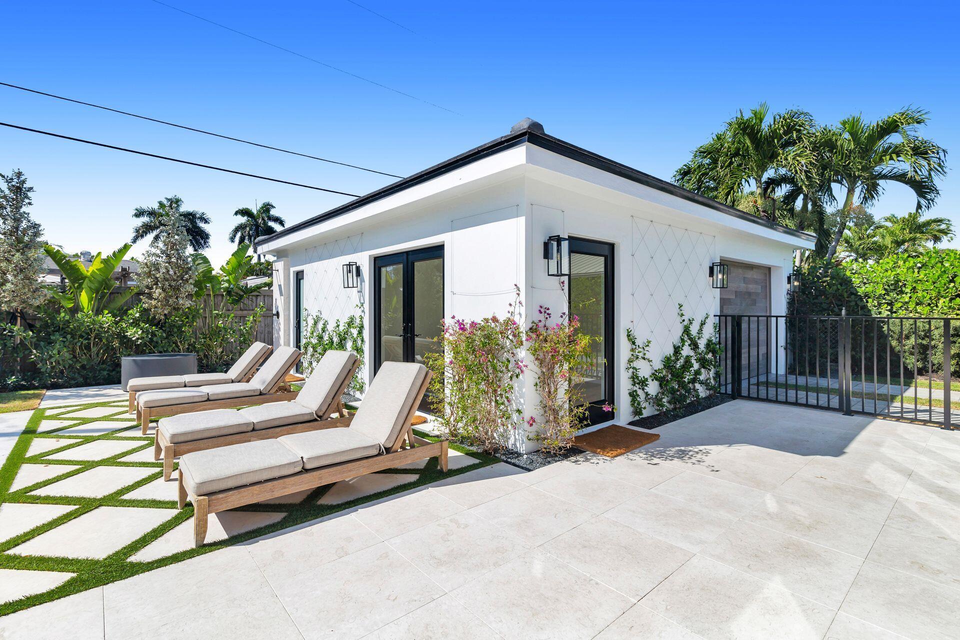 338 Alhambra Place