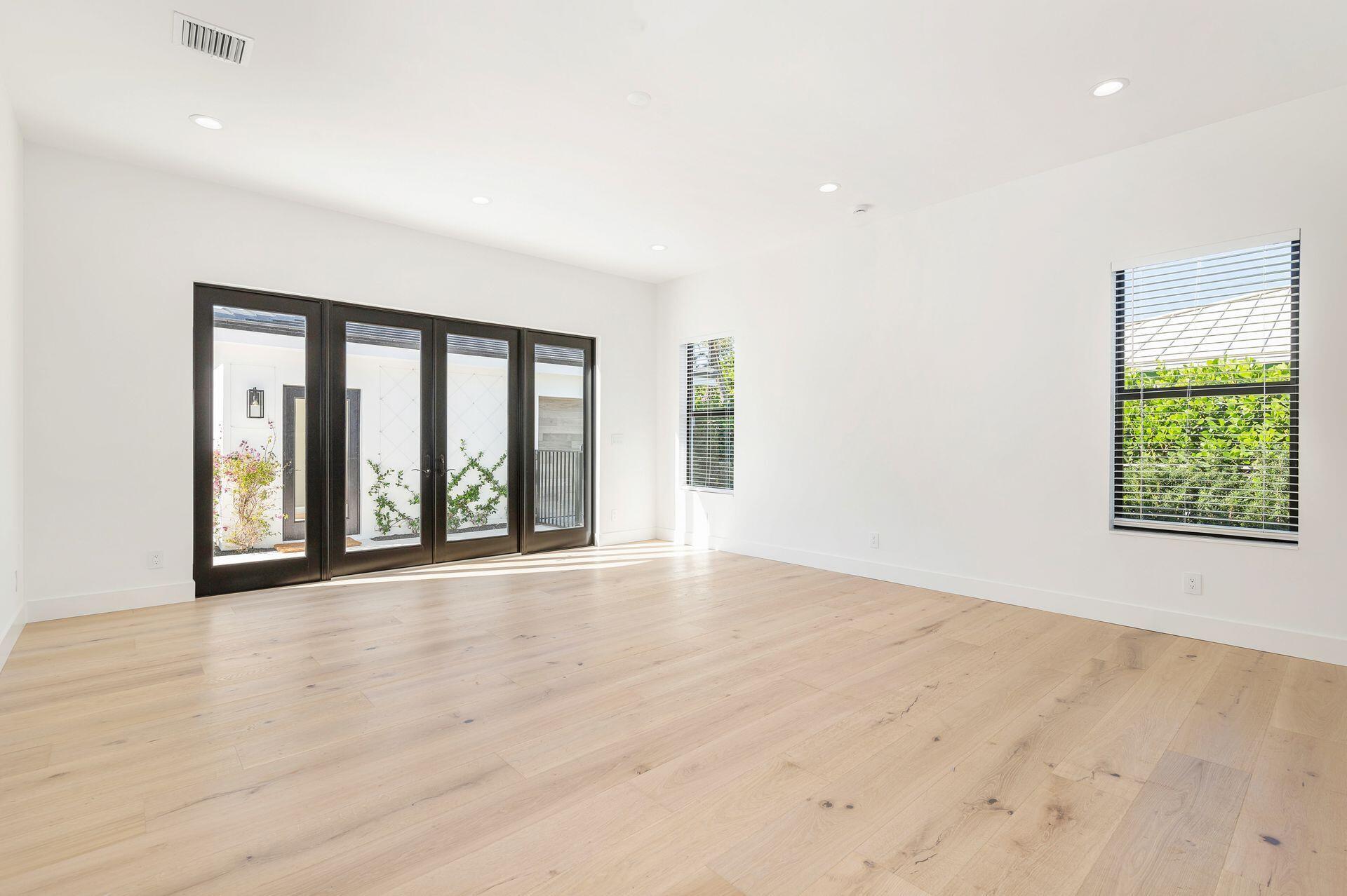 338 Alhambra Place