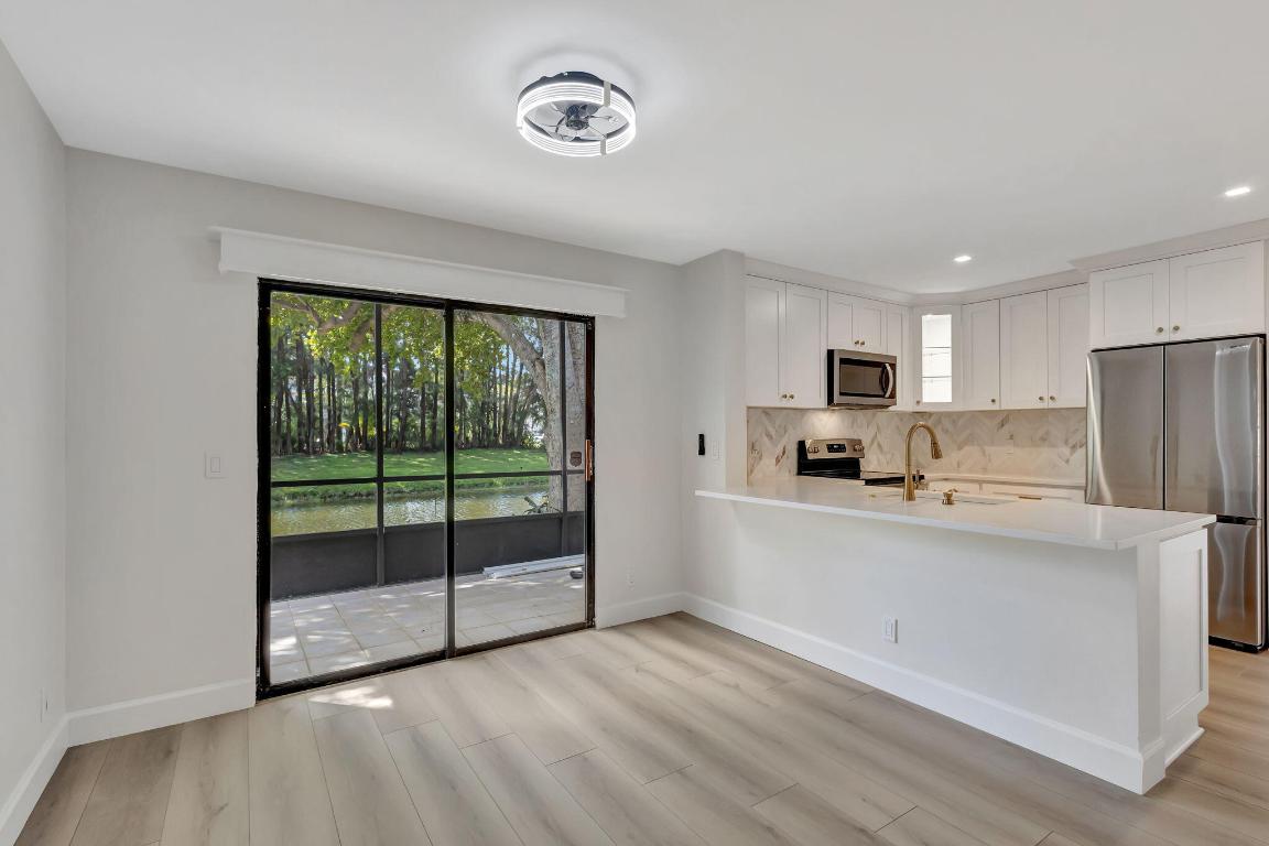 1722 Shoreside Circle